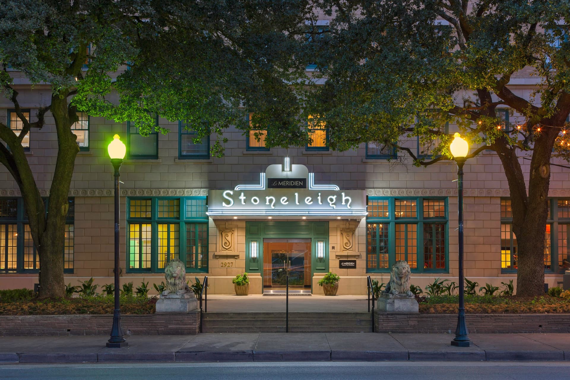 The Stoneleigh, Autograph Collection