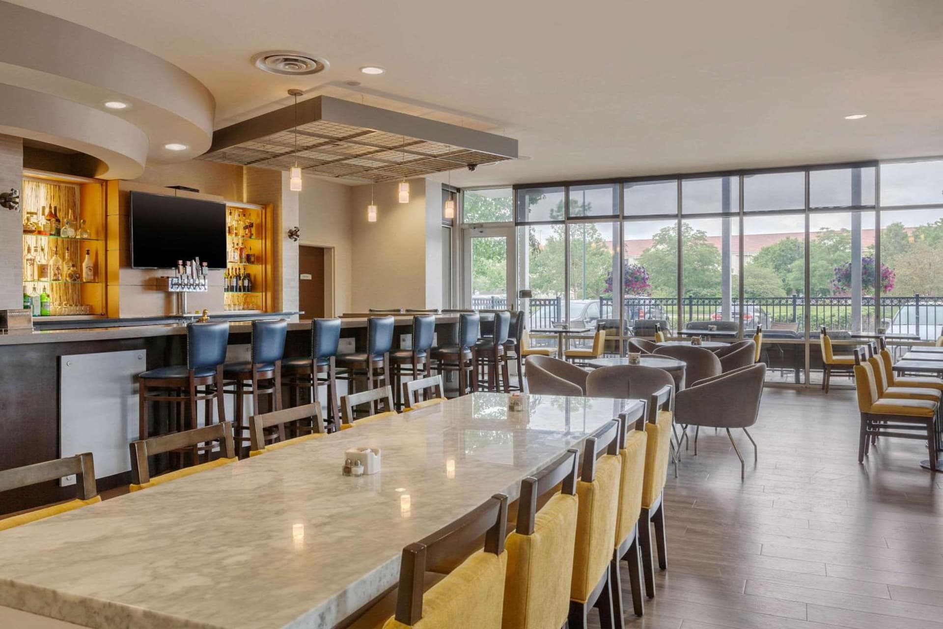 Cambria Hotel Denver International Airport