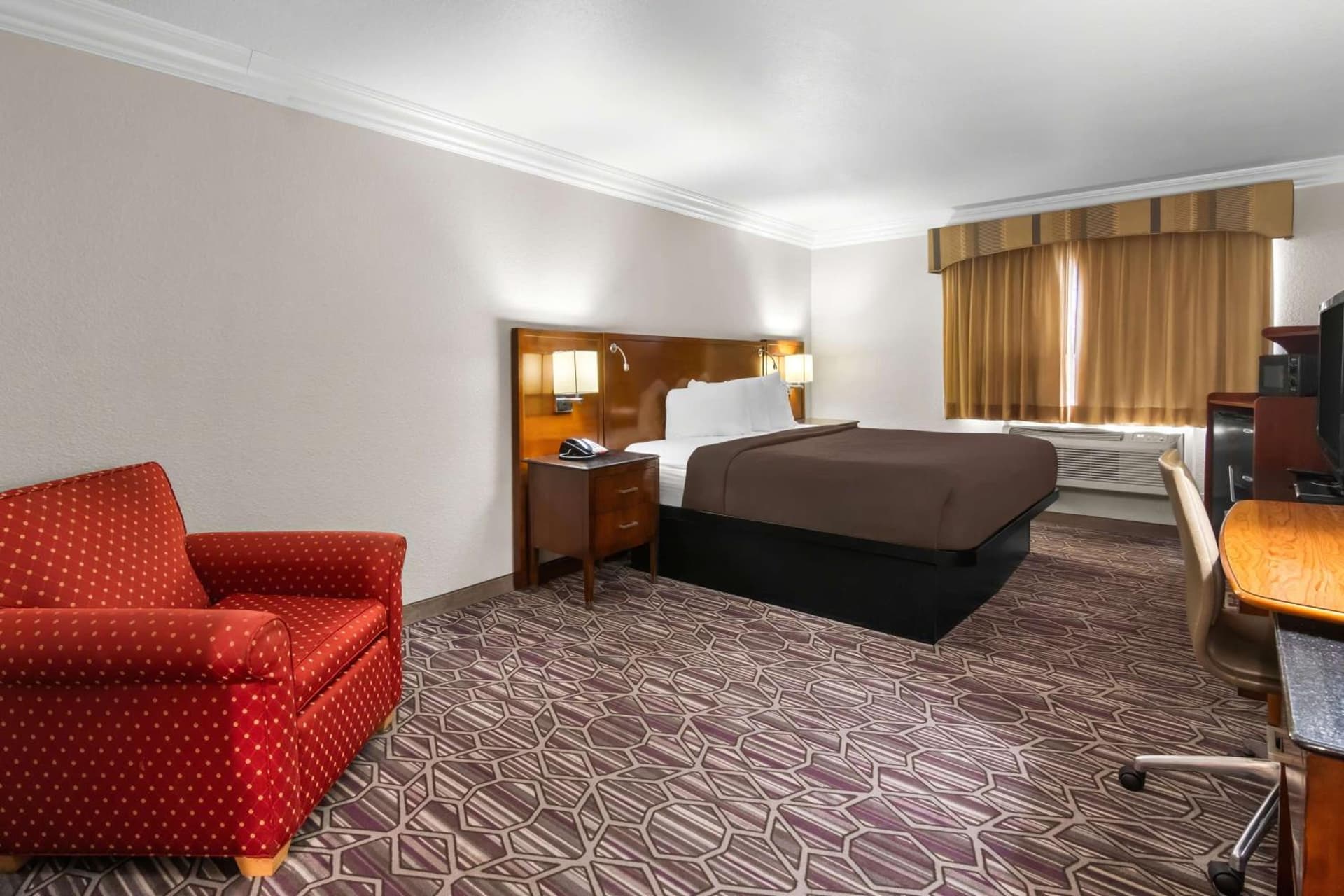 SureStay Plus by Best Western Fort Worth Benbrook
