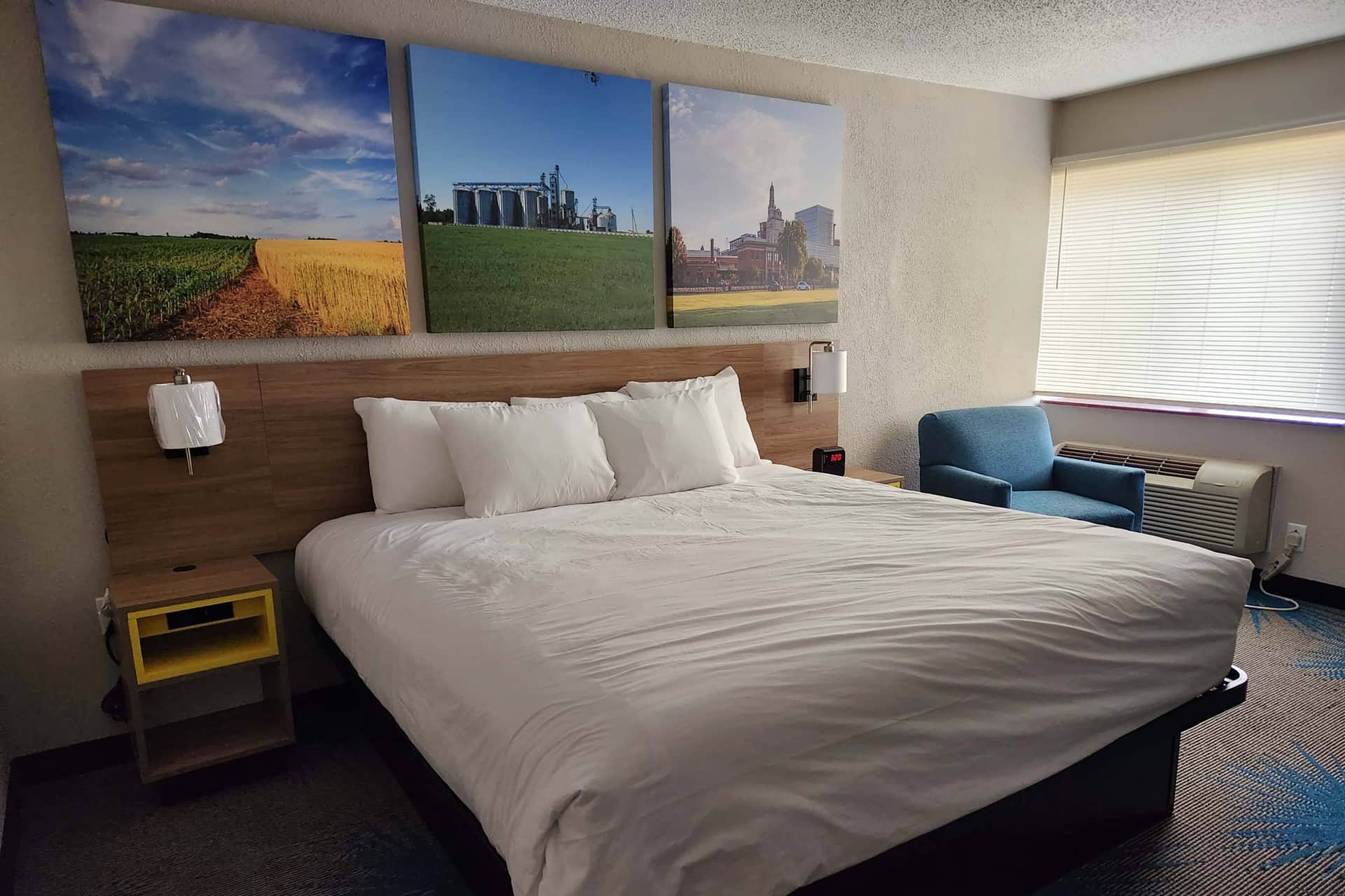 Days Inn by Wyndham Davenport