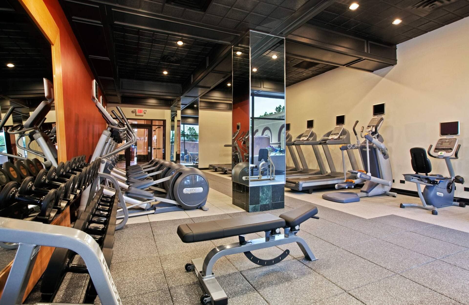 Hilton Suites Chicago/Oakbrook Terrace
