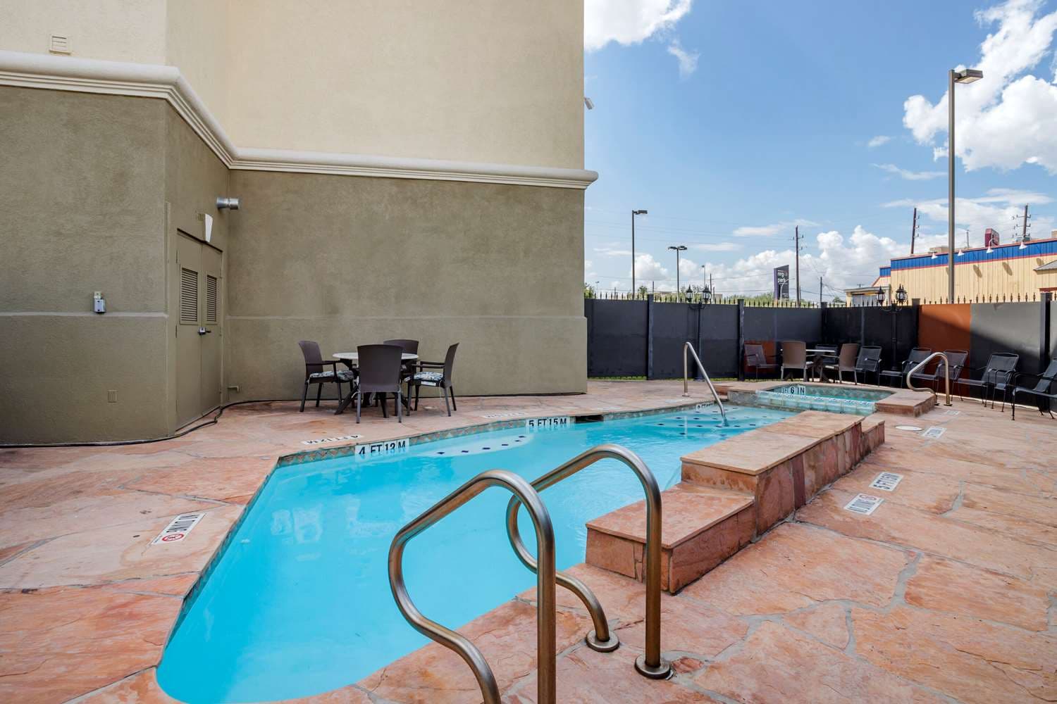 Comfort Suites near Texas Medical Center - NRG Stadium