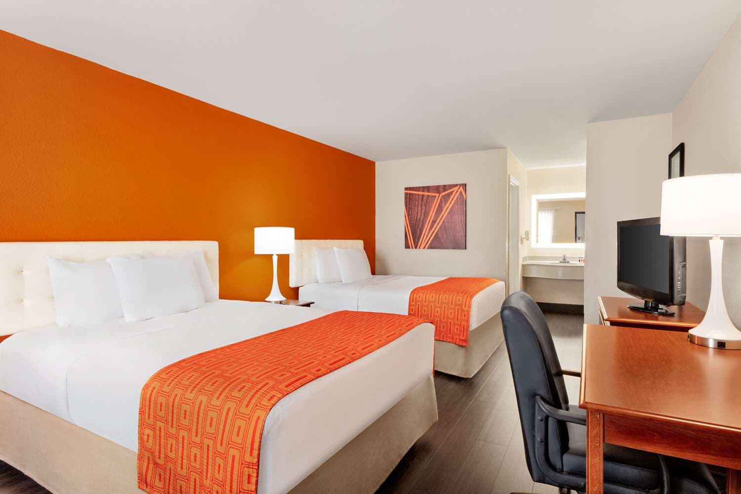 Howard Johnson by Wyndham Chattanooga Lookout Mountain I-24