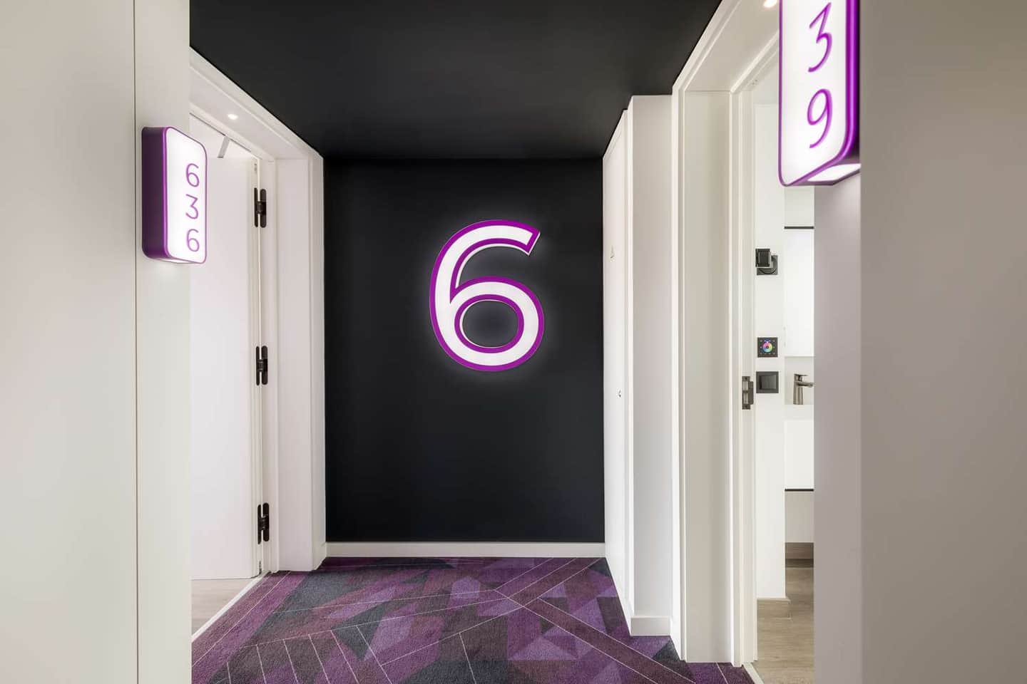 YOTEL Porto