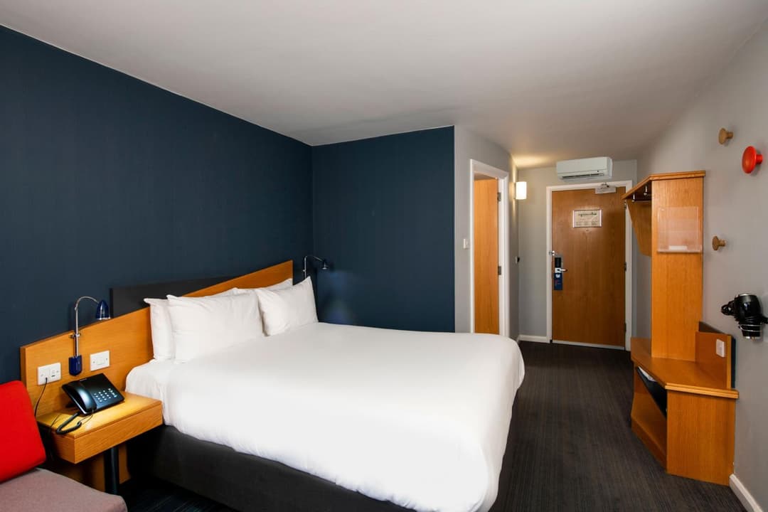 Holiday Inn Express Manchester - Salford Quays by IHG