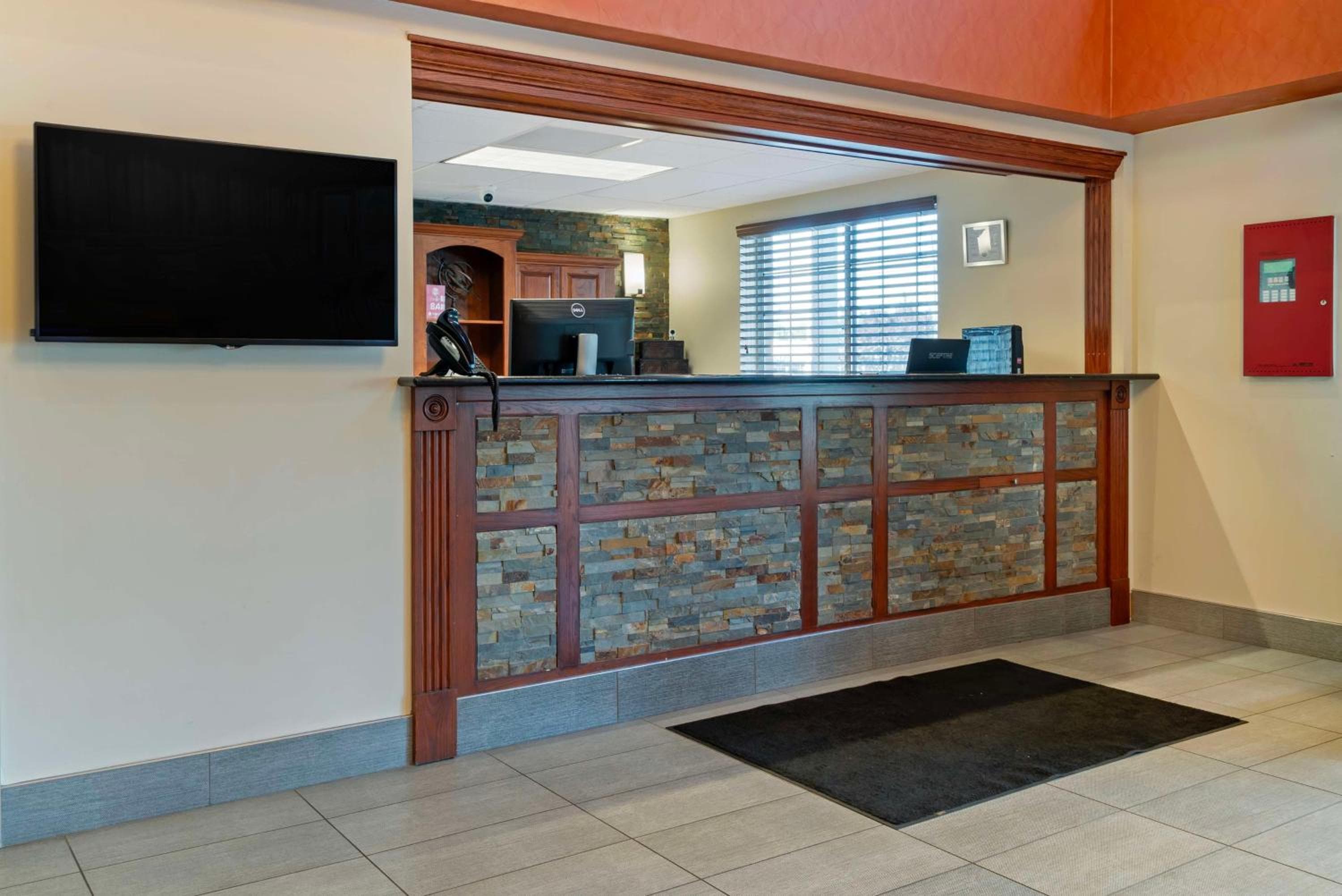 Best Western Executive Inn & Suites