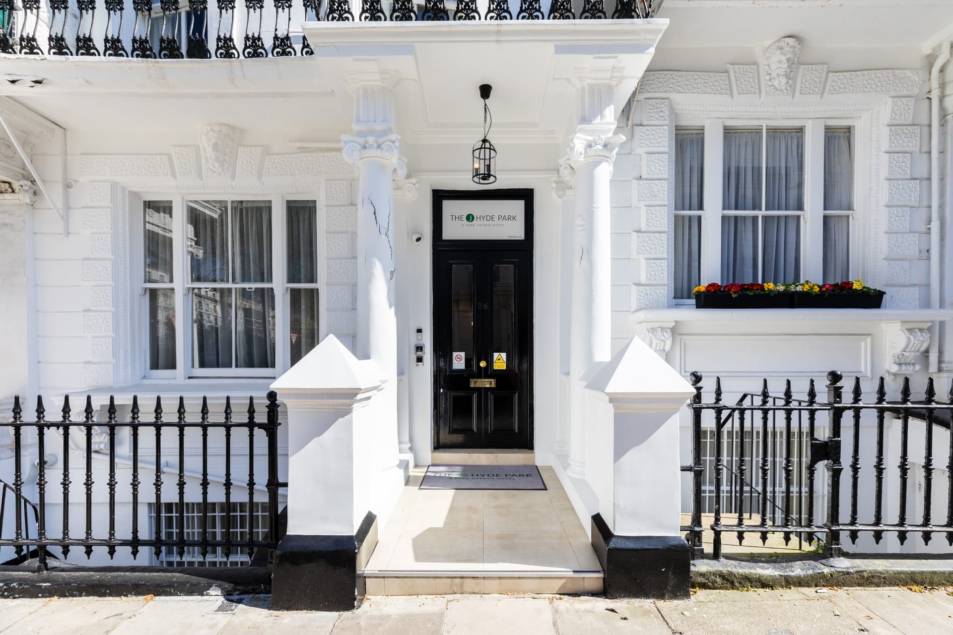 The Chapter Hotels - The J Hyde Park