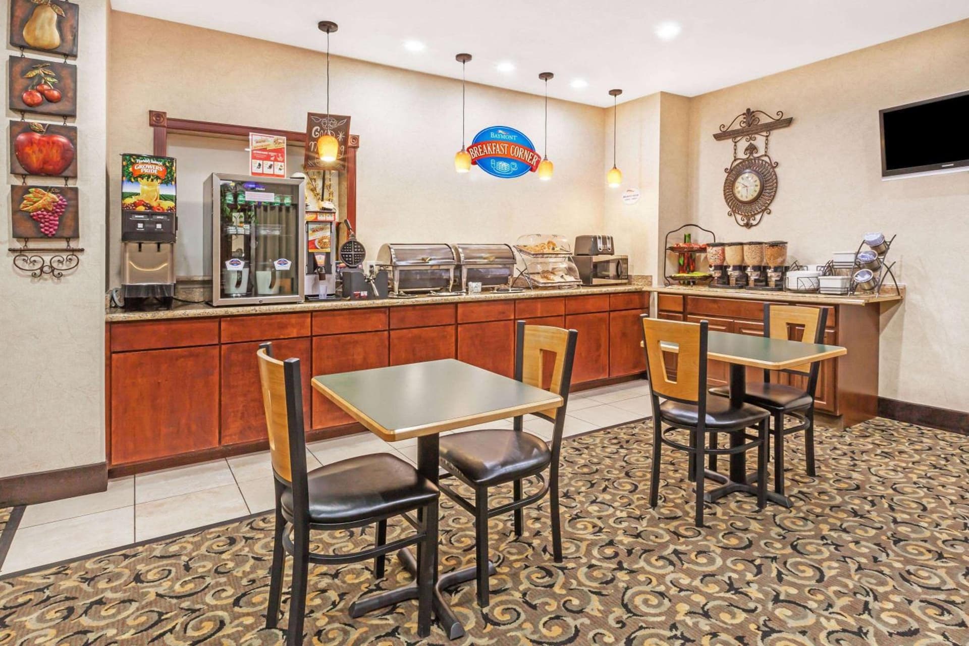 Grander Inn & Suites by IHG