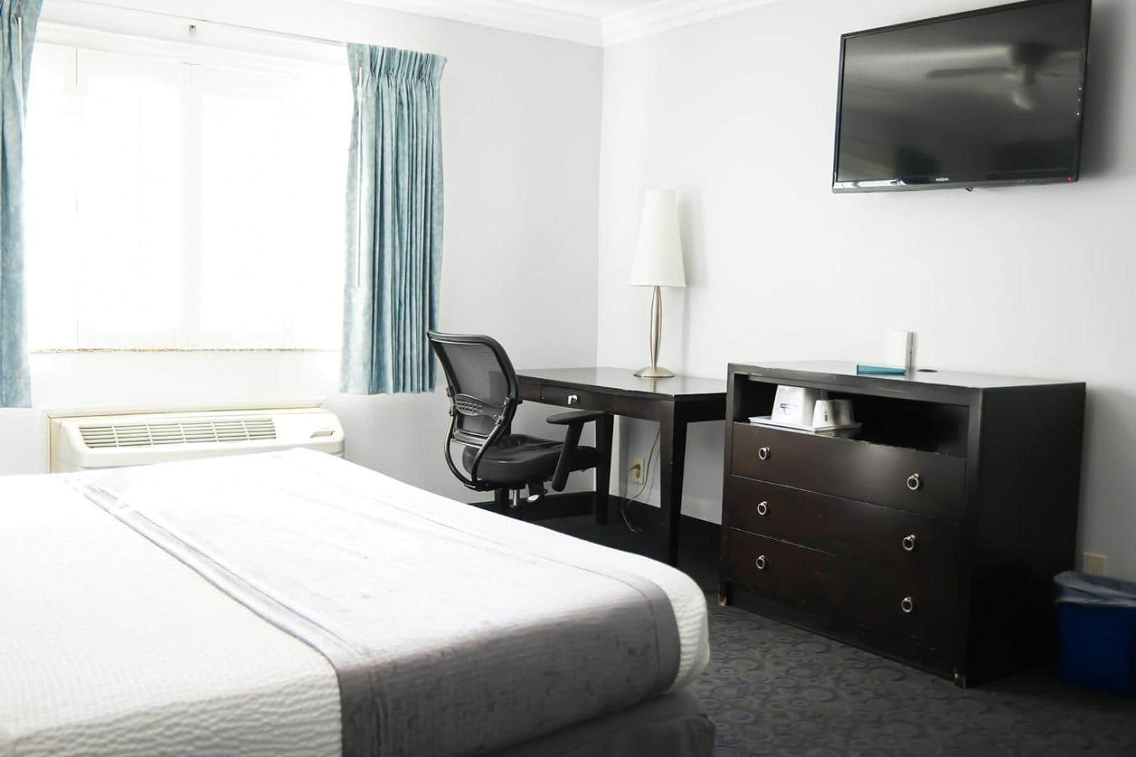 Days Inn by Wyndham West Covina