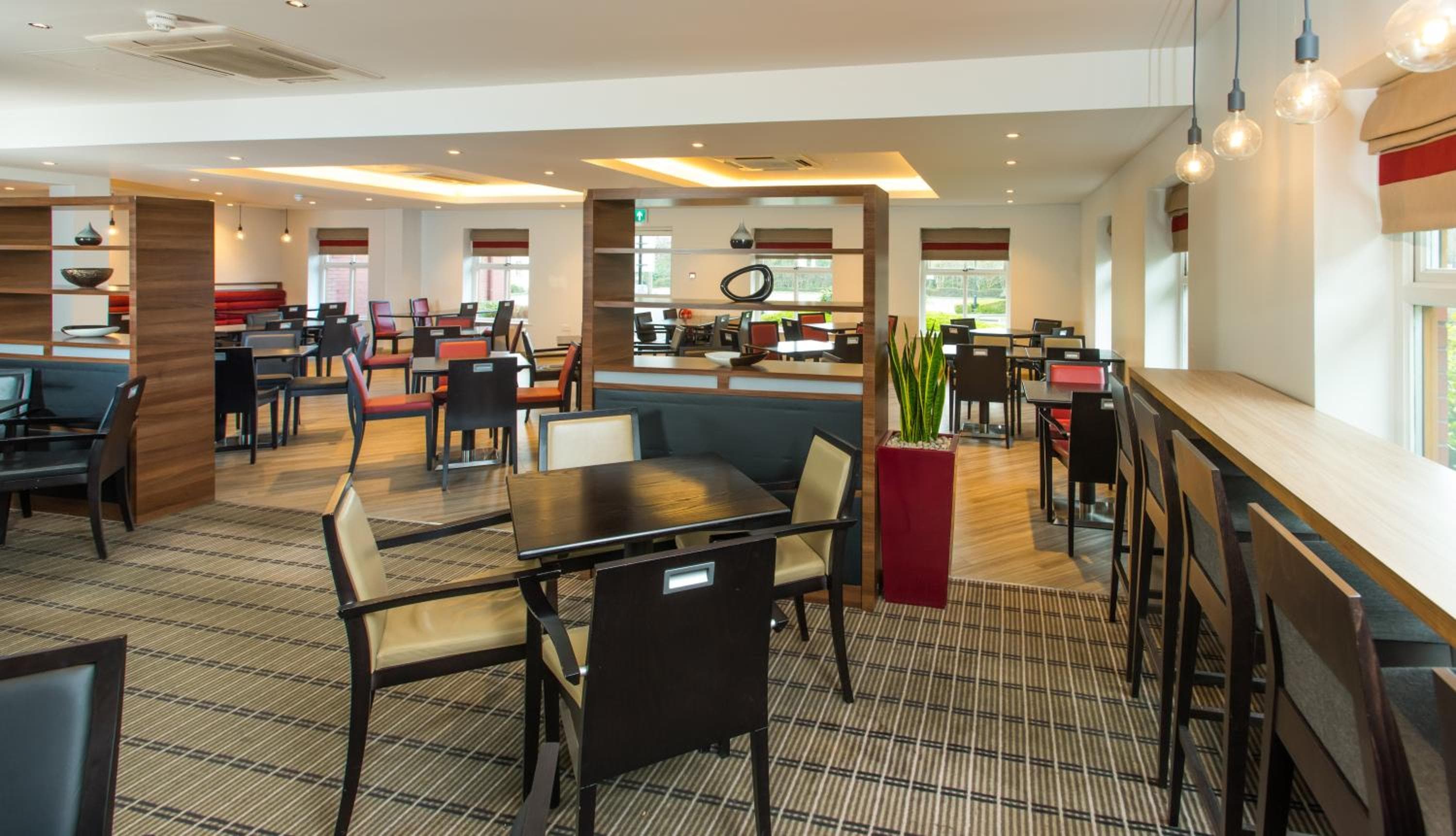 Holiday Inn Express - Bristol Filton