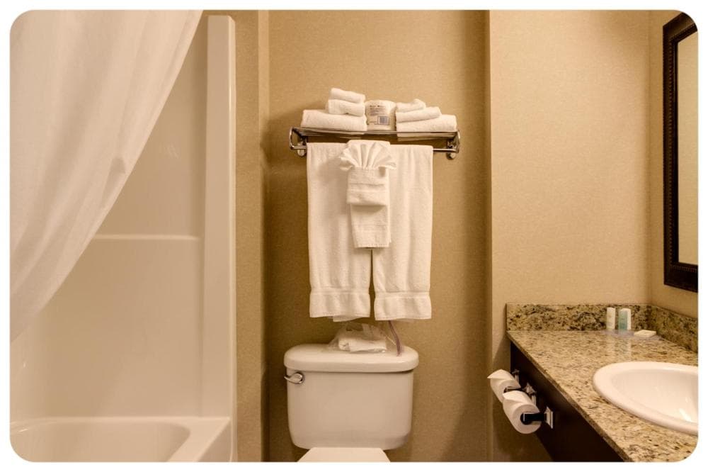 Comfort Inn & Suites