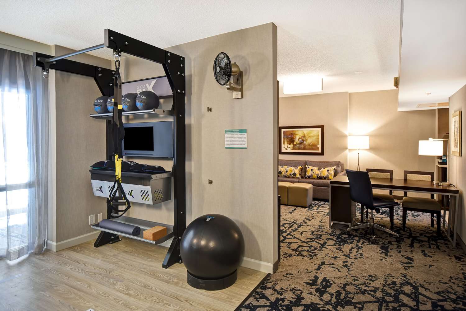 Hilton Charlotte Airport Hotel