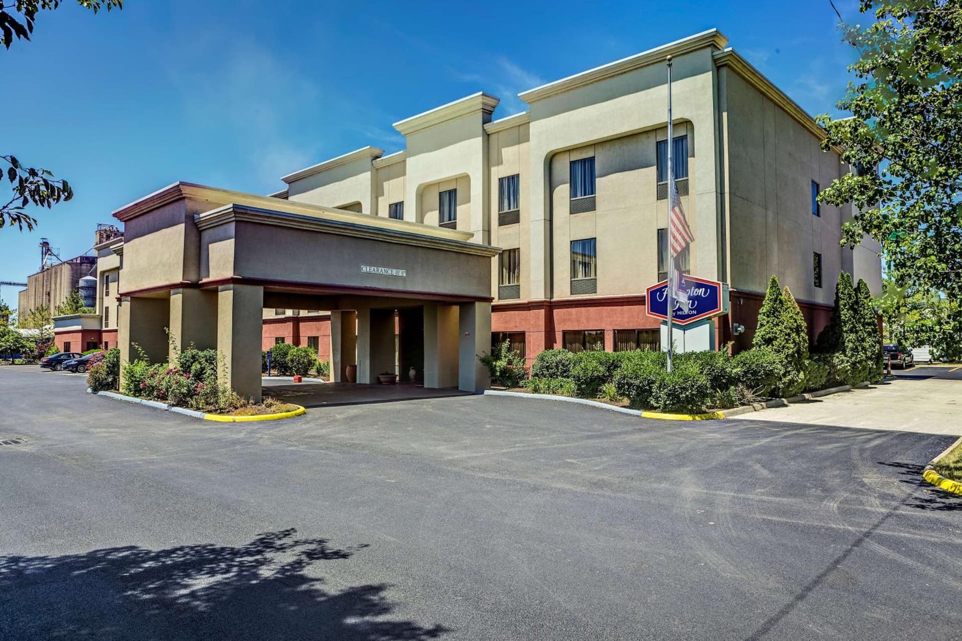 Hampton Inn by Hilton Columbus I-70E/Hamilton Rd.