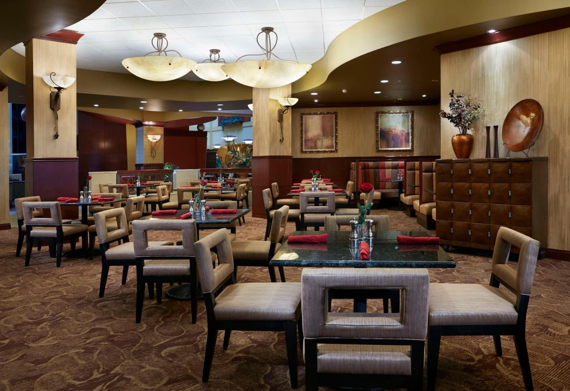 Embassy Suites by Hilton Hampton Convention Center