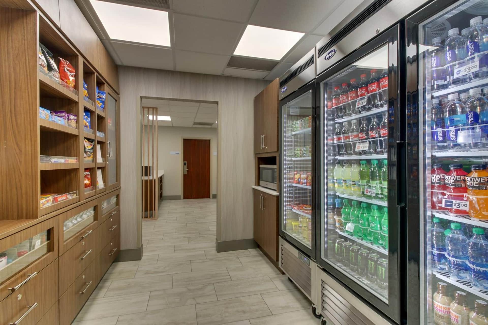 Holiday Inn Express & Suites Atlanta Perimeter Mall Hotel by IHG