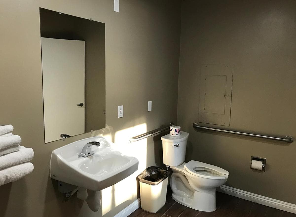 Corona Inn