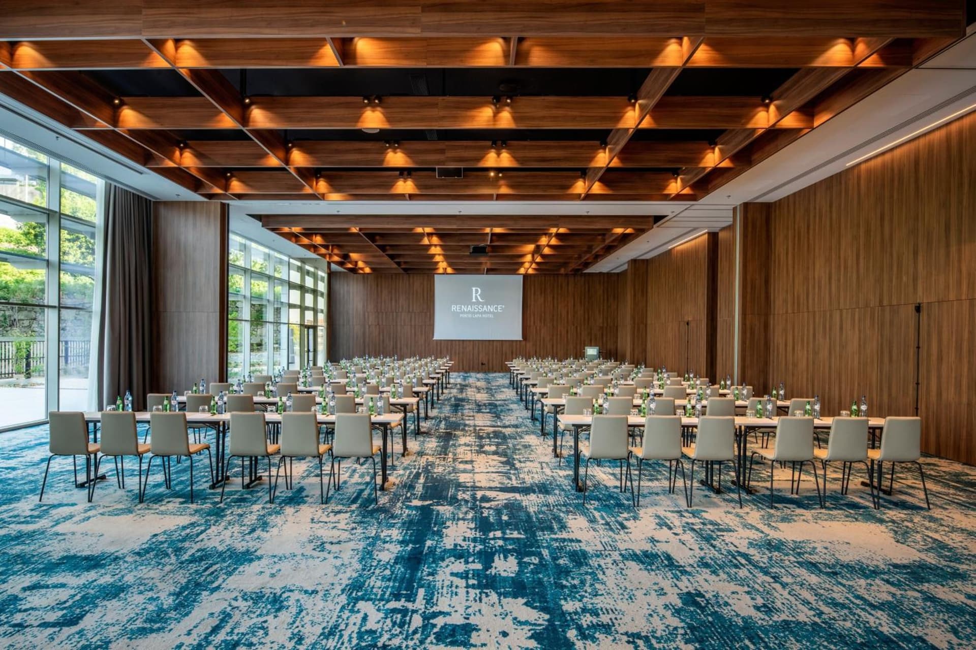 Renaissance Porto Lapa Hotel