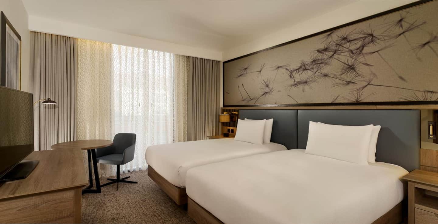 DoubleTree by Hilton Hull