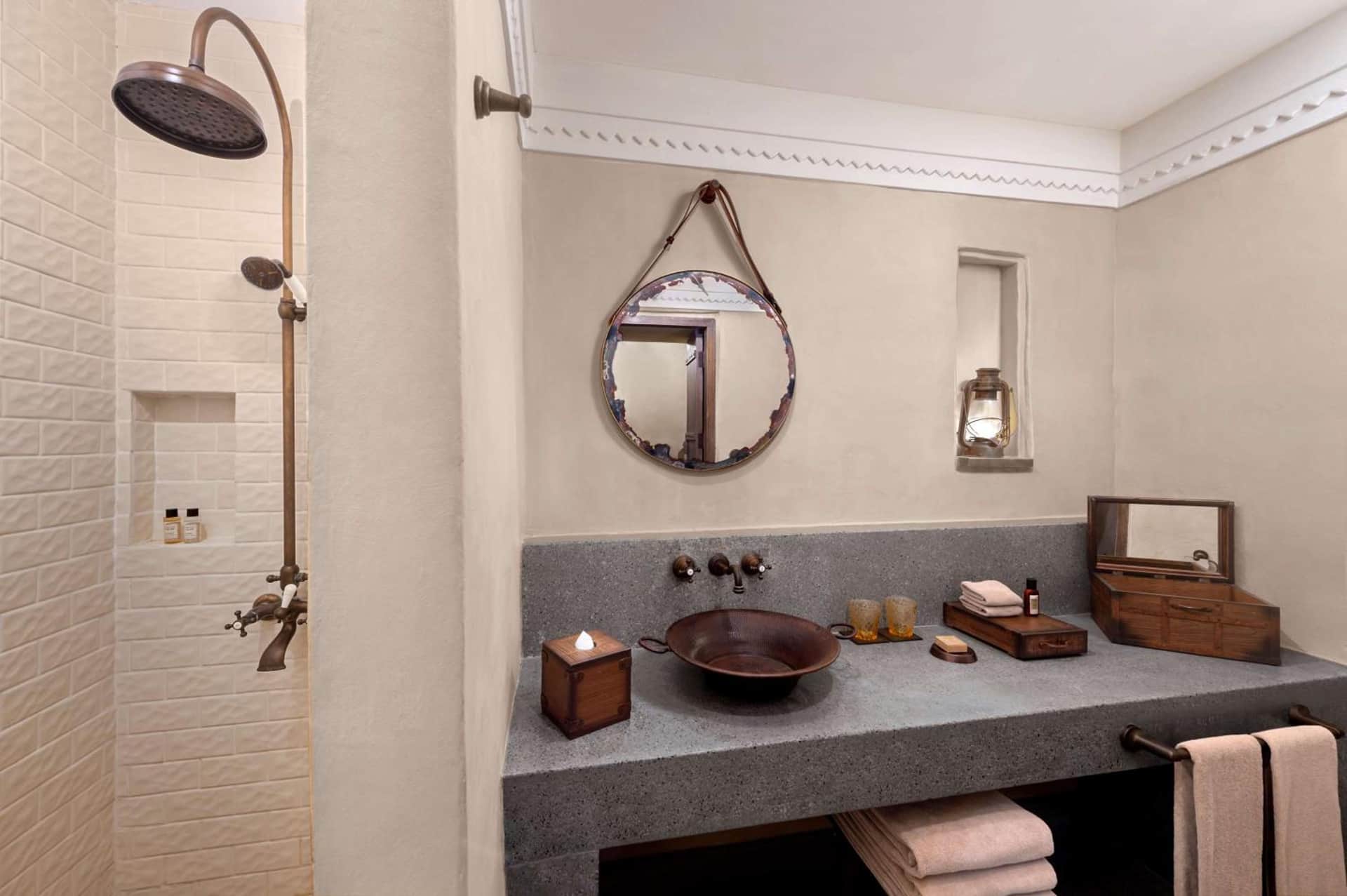 Al Seef Heritage Hotel Dubai, Curio Collection by Hilton