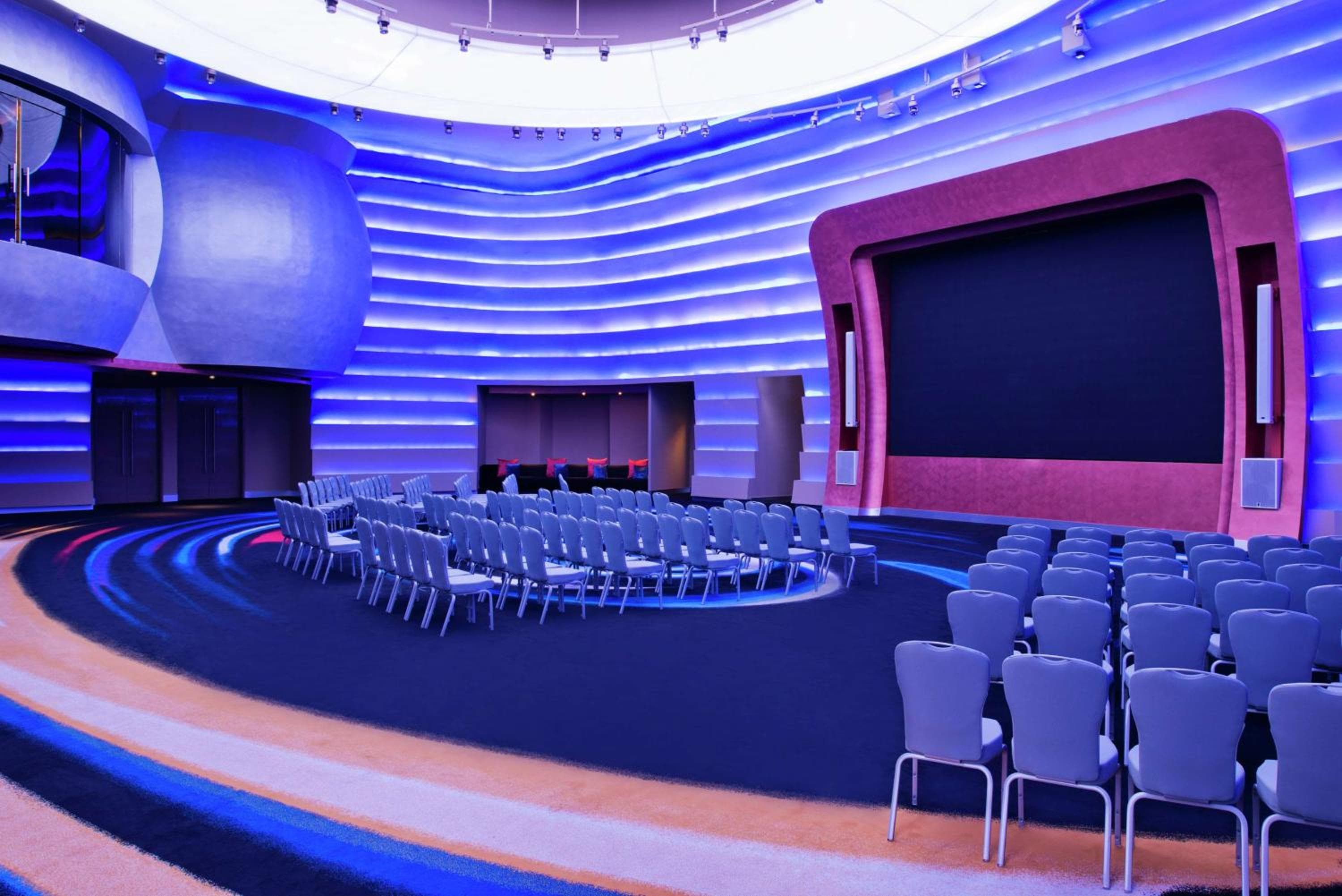 V Hotel Dubai, Curio Collection by Hilton