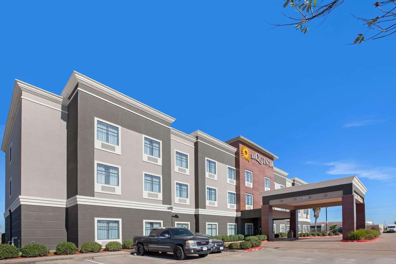 La Quinta Inn & Suites By Wyndham Houston Pasadena North