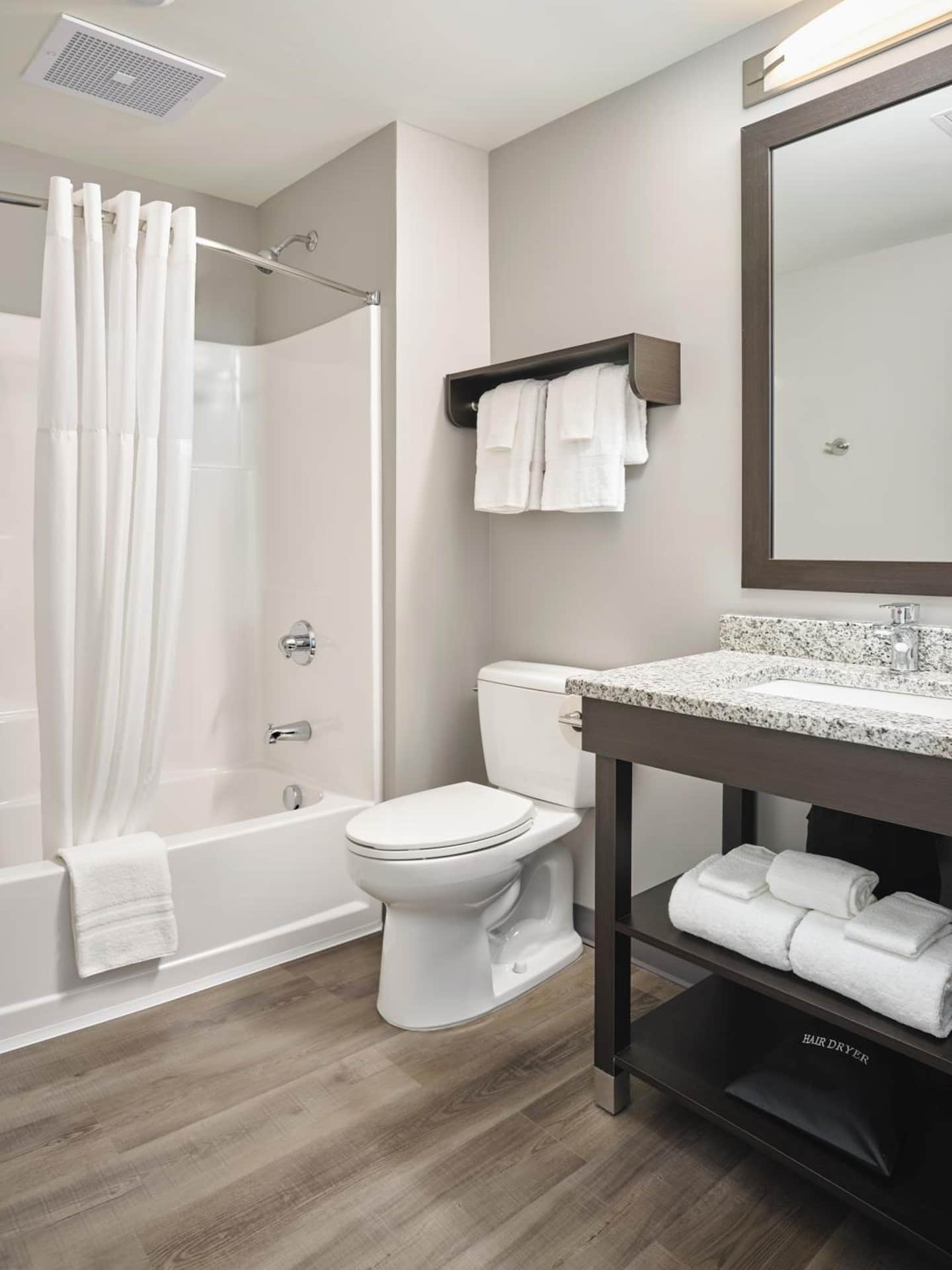 stayAPT Suites Cleveland TN