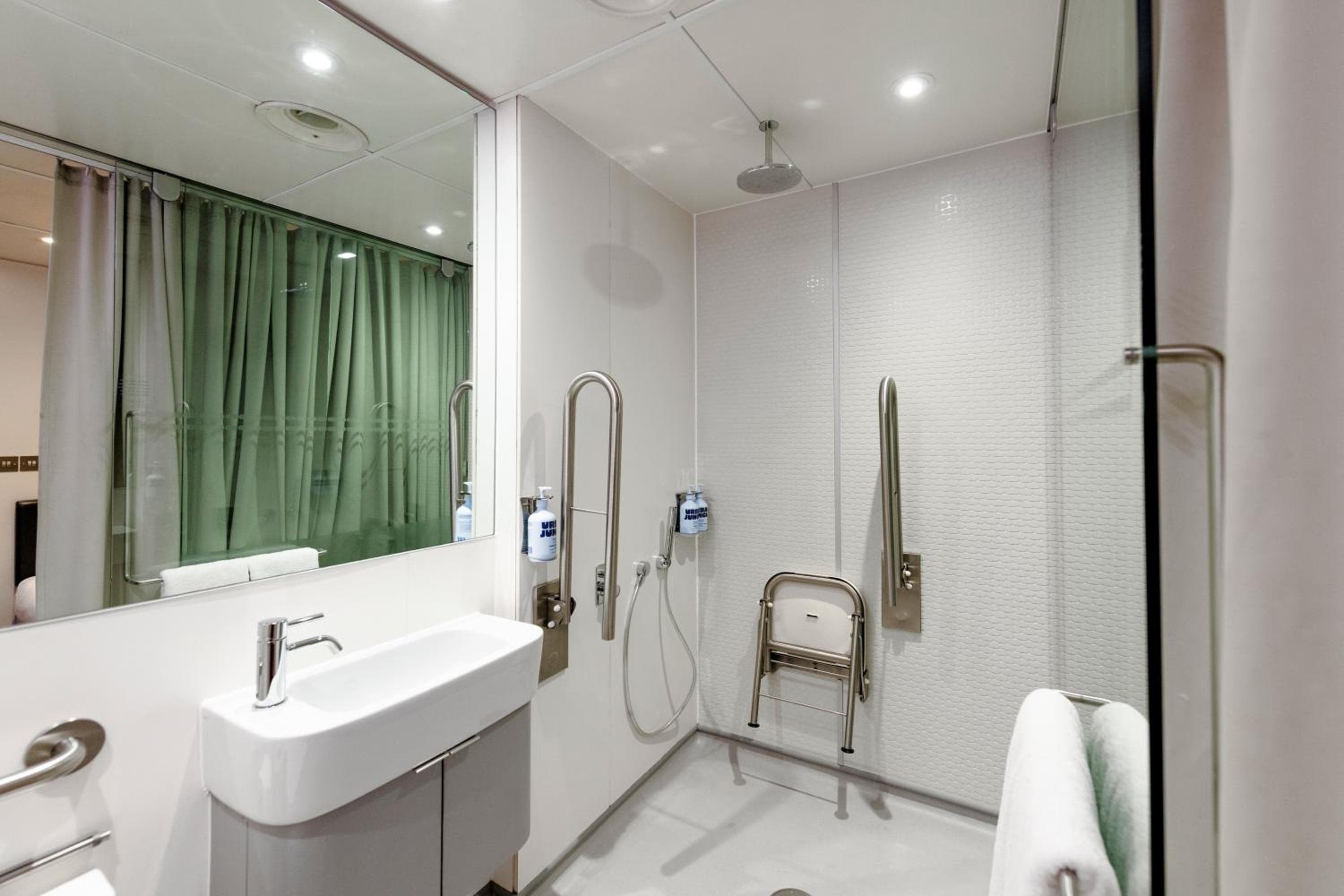 YOTELAIR London Gatwick Airport