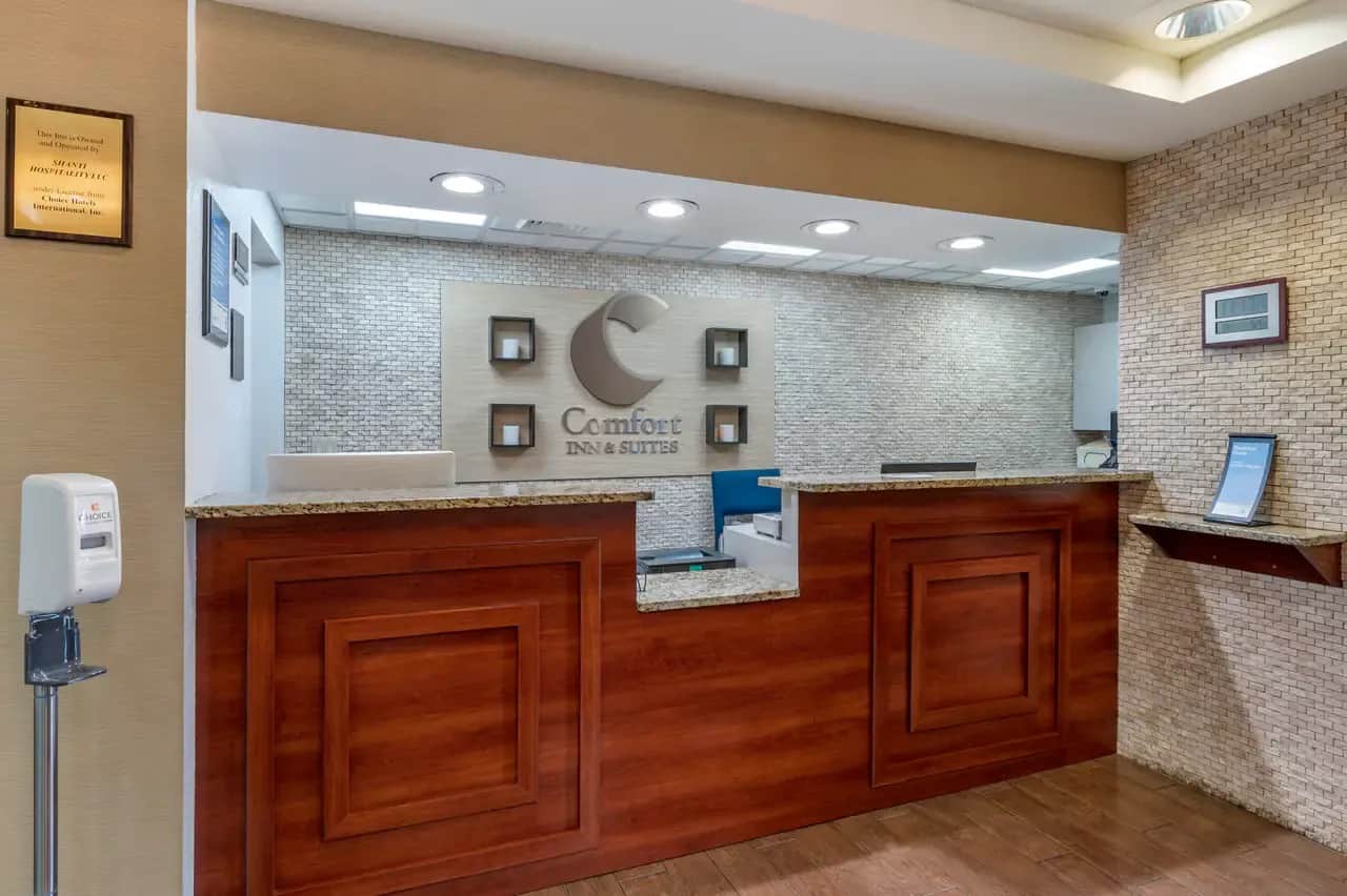Comfort Inn & Suites Dayton Northwest - Englewood