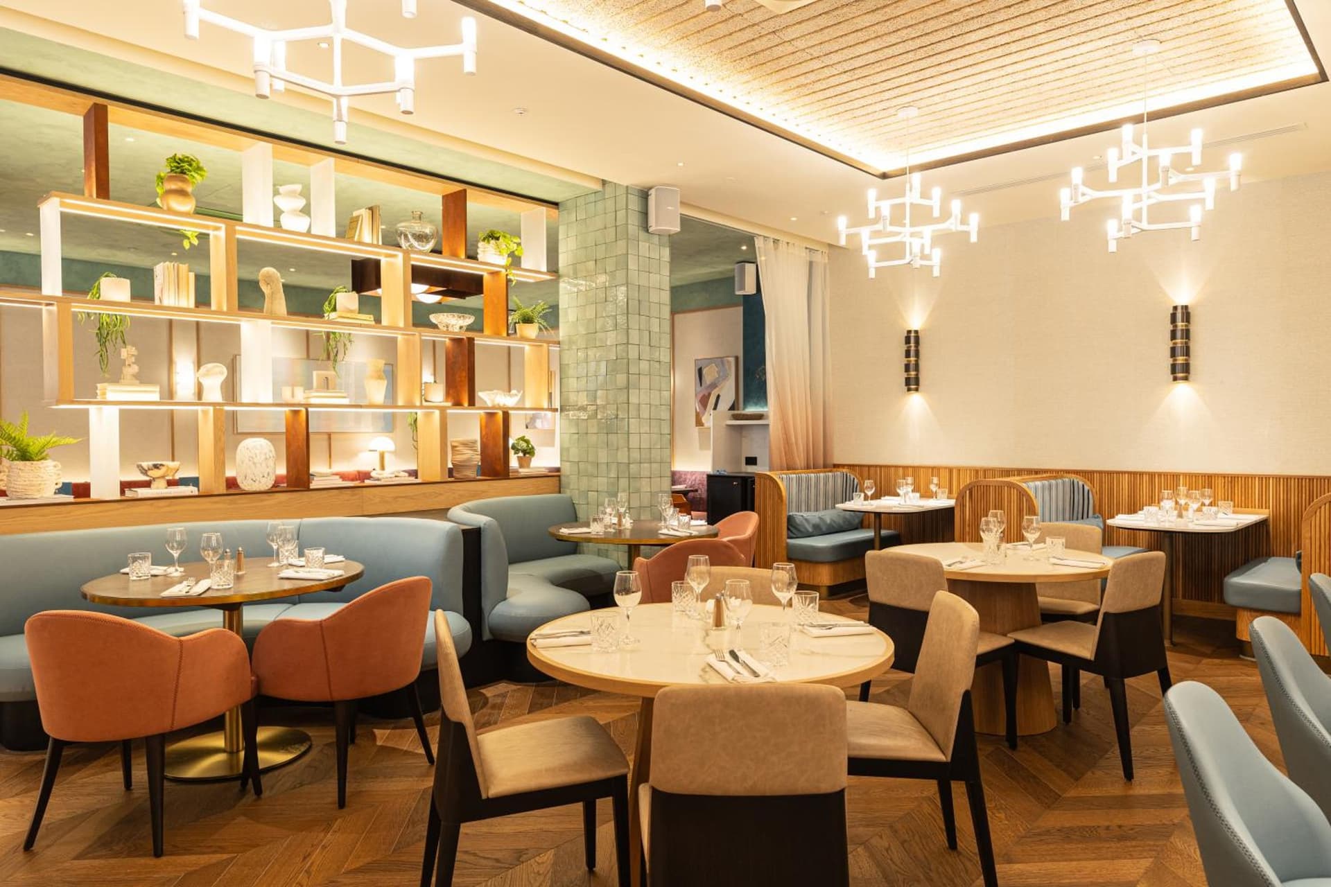 DoubleTree by Hilton London - Victoria