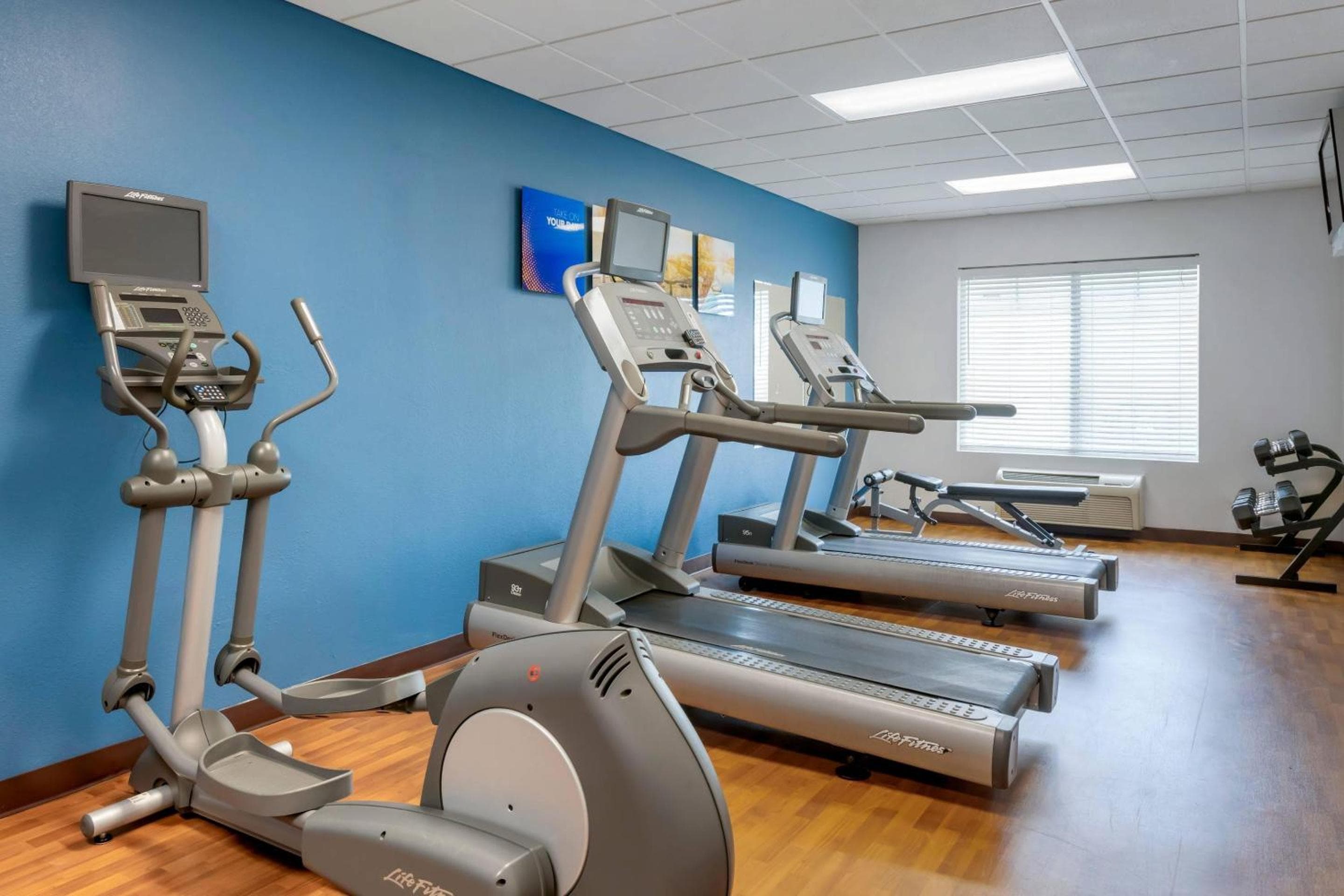 Comfort Suites Near Universal Orlando Resort