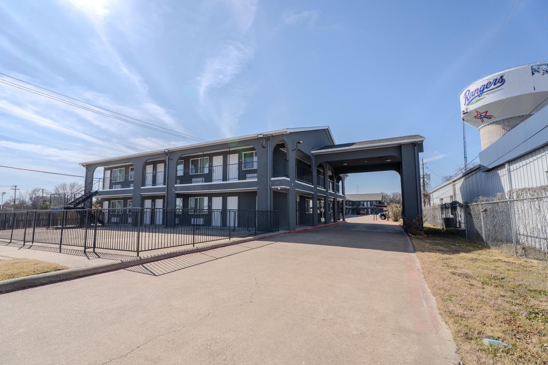 Executive Inn of Arlington, Near AT&T Stadium