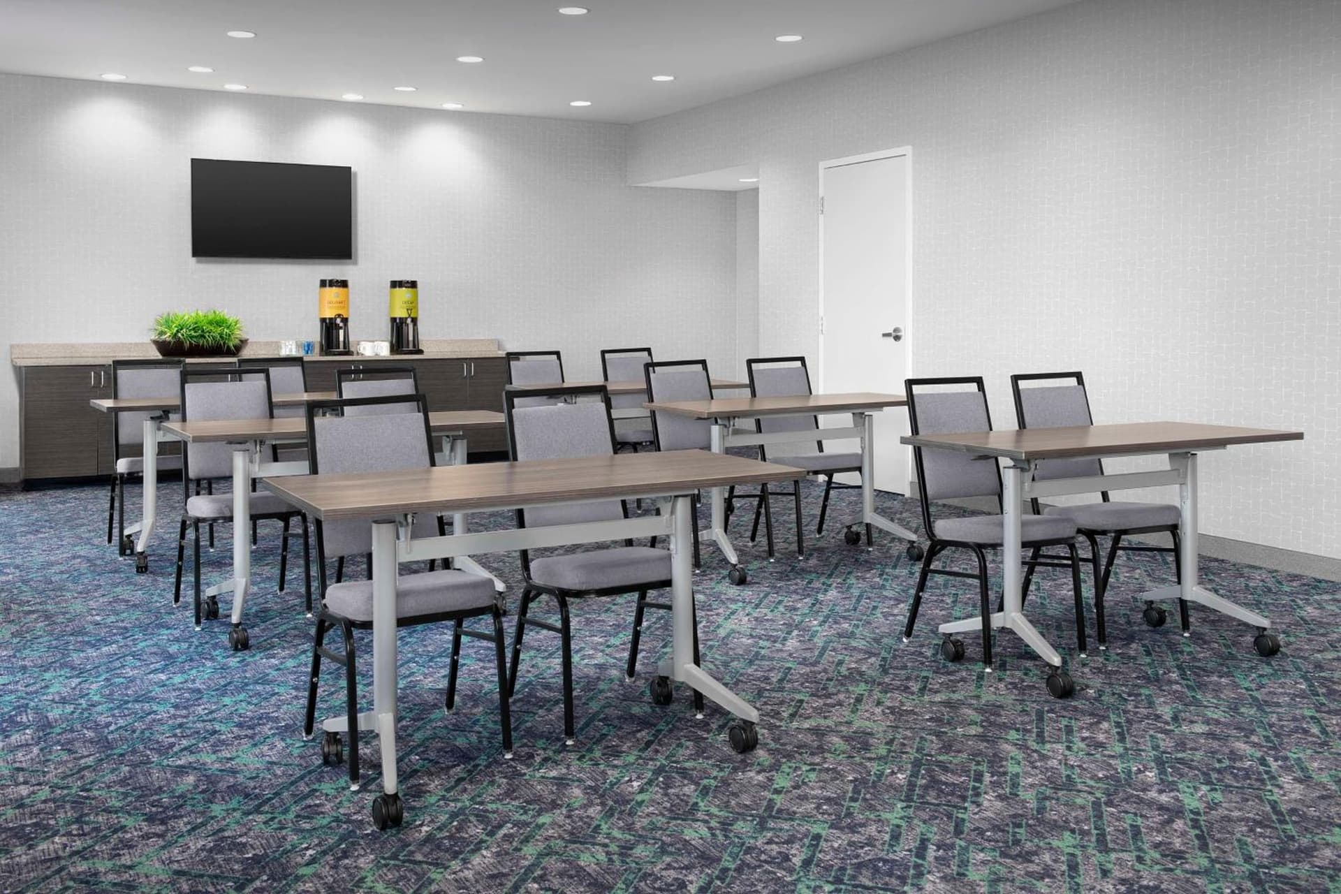 Home2 Suites by Hilton Greensboro Airport, NC