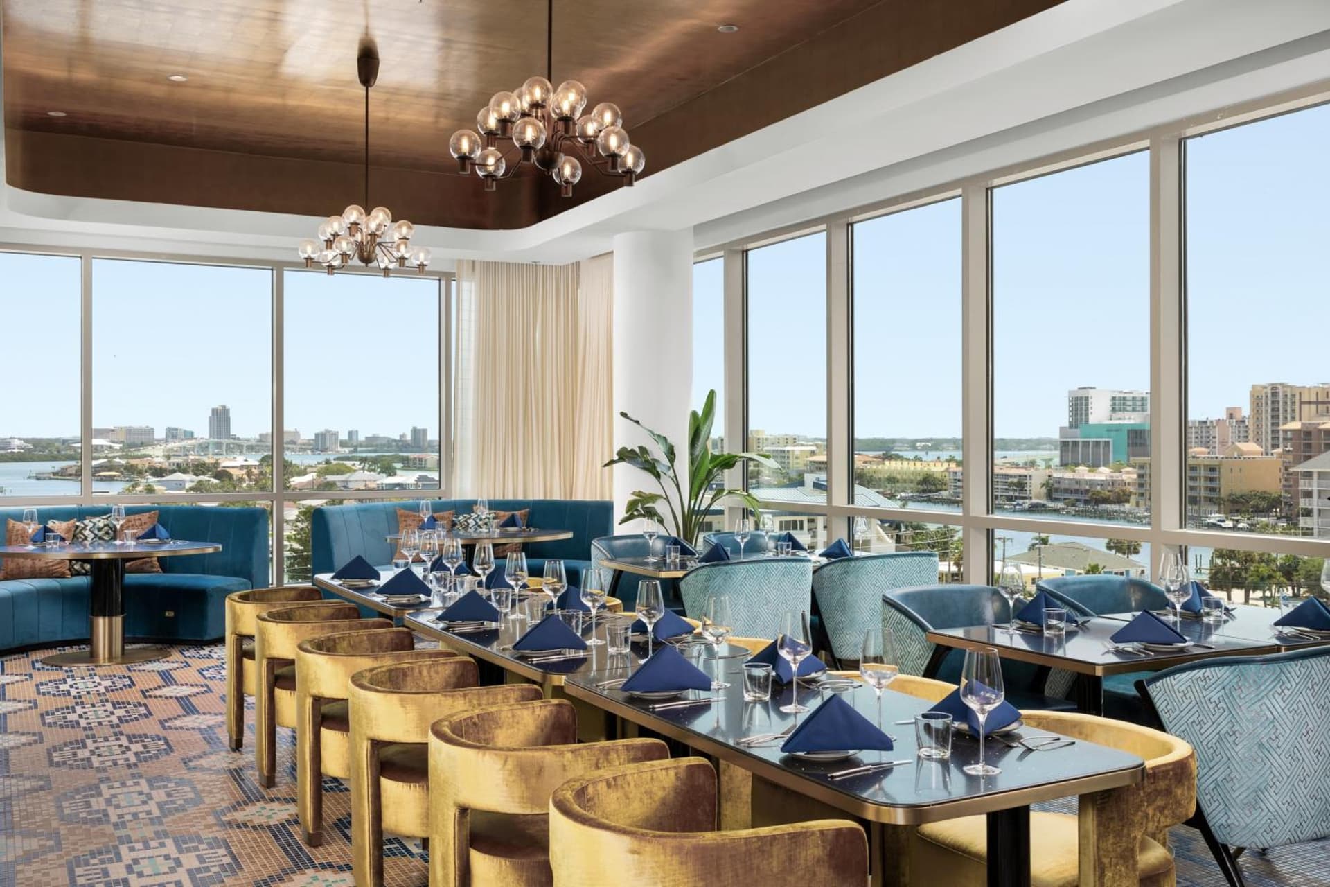 The Hiatus Clearwater Beach, Curio Collection by Hilton