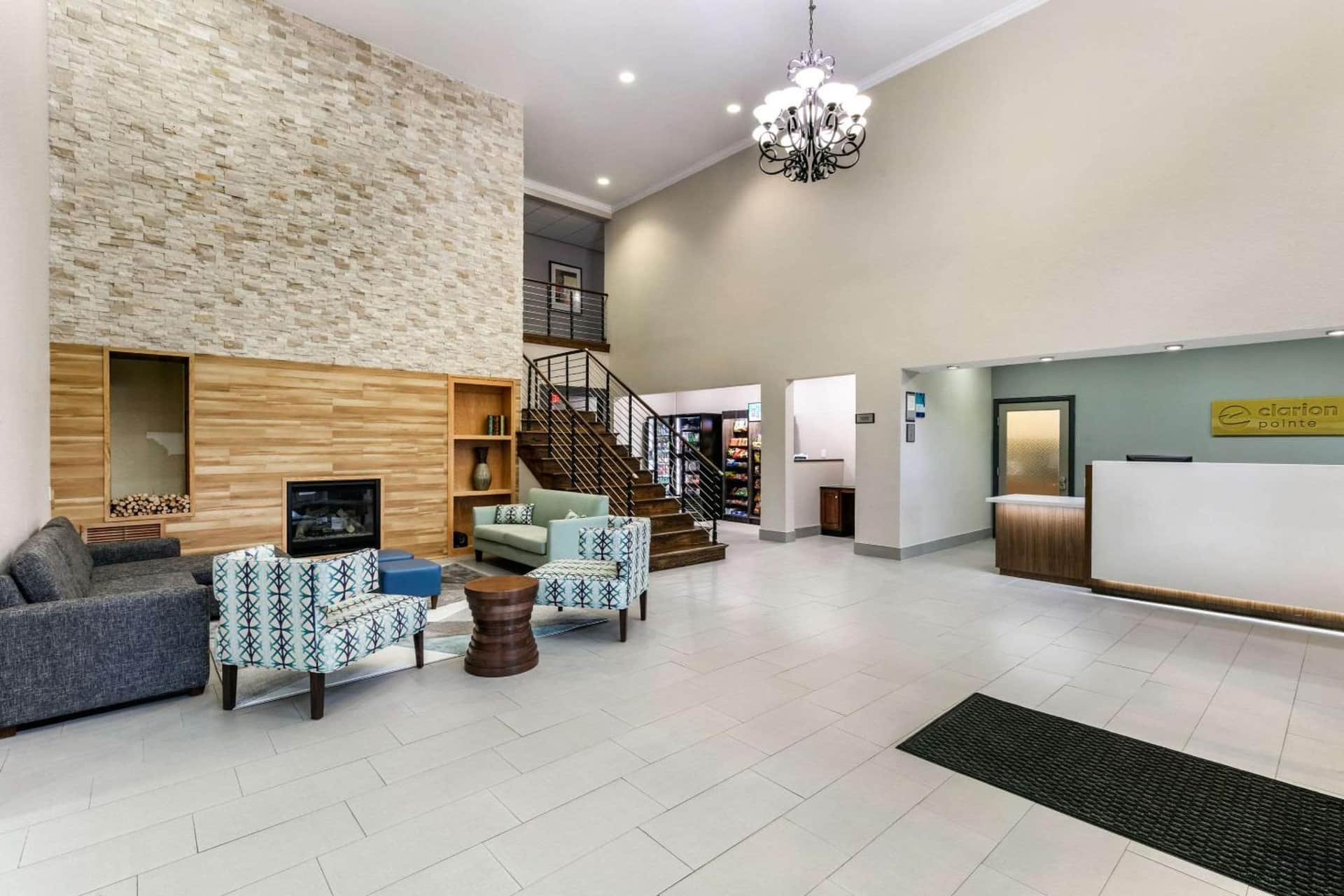 Clarion Pointe Columbus-Bradley Park