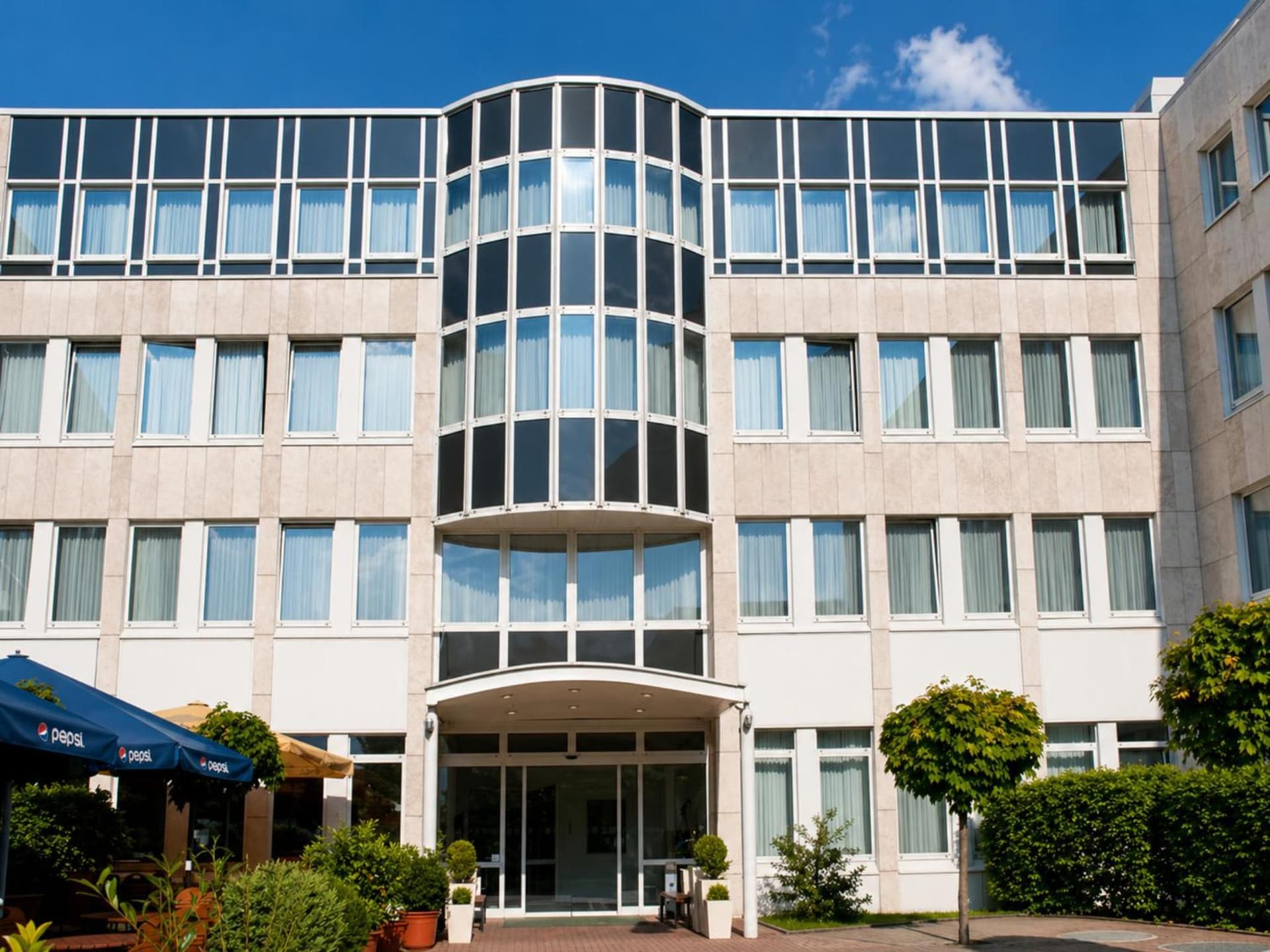 Sunday Hotel Frankfurt Airport - Neu-Isenburg