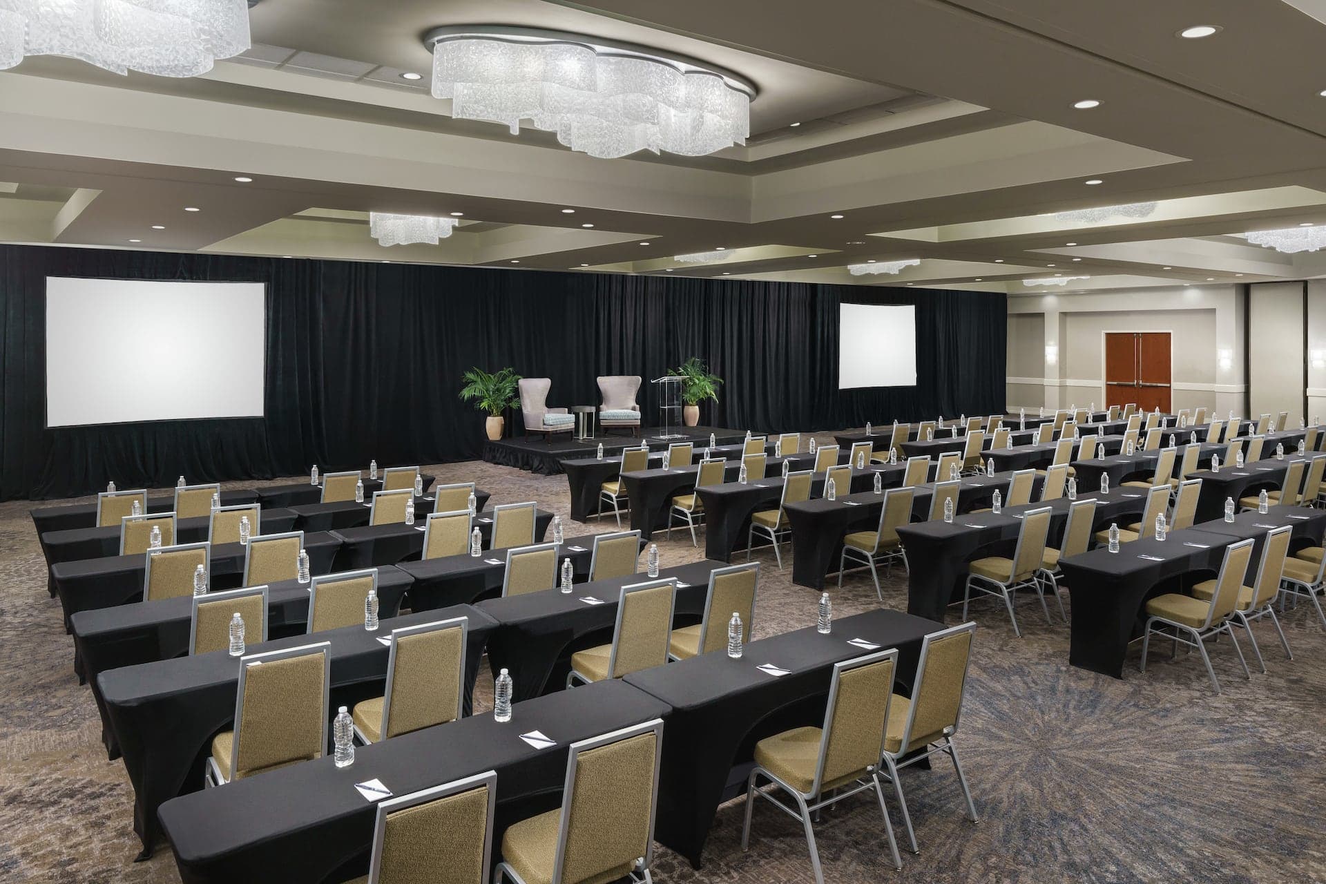 DoubleTree by Hilton Orlando Airport