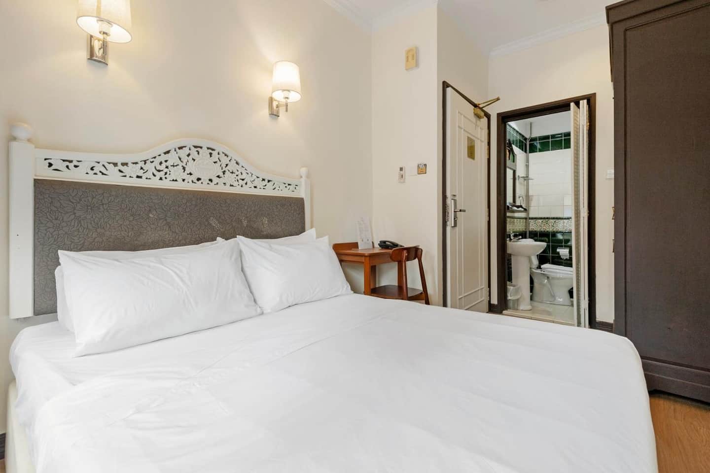 iNN at Temple St by Q Loft