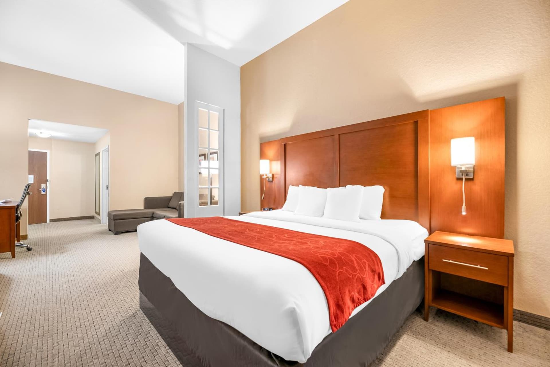 Comfort Suites Orlando Airport