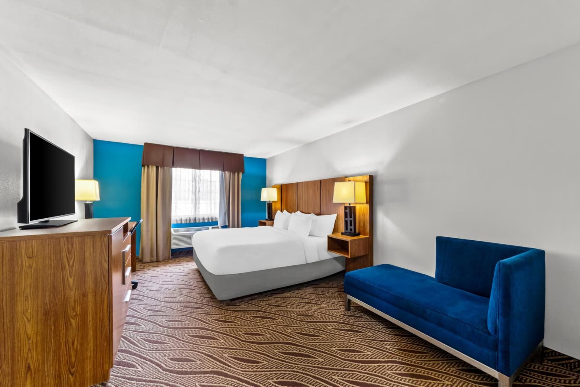 Quality Inn & Suites Airport North - Stone Oak