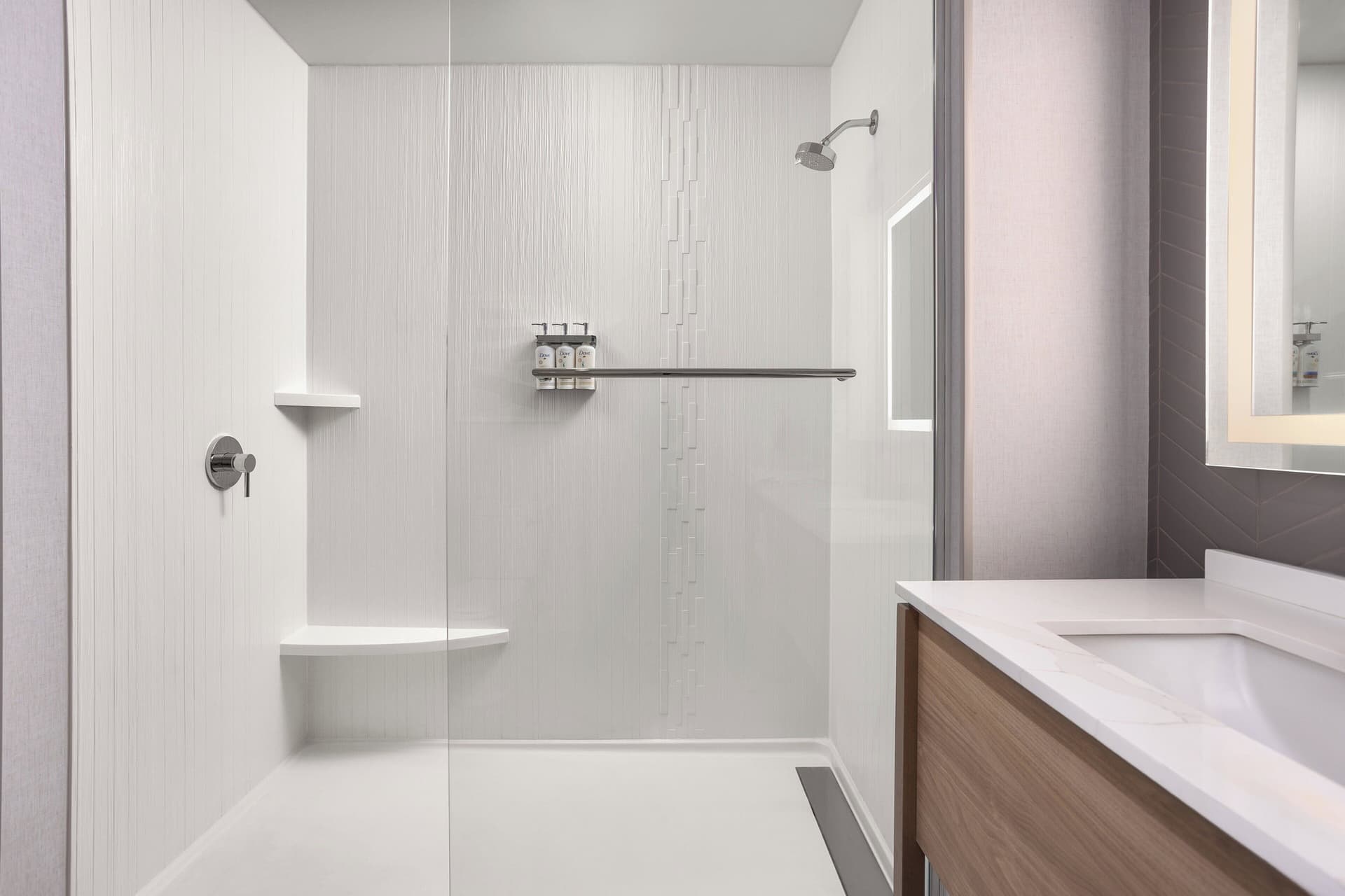 Staybridge Suites Montreal Airport - St-Laurent by IHG