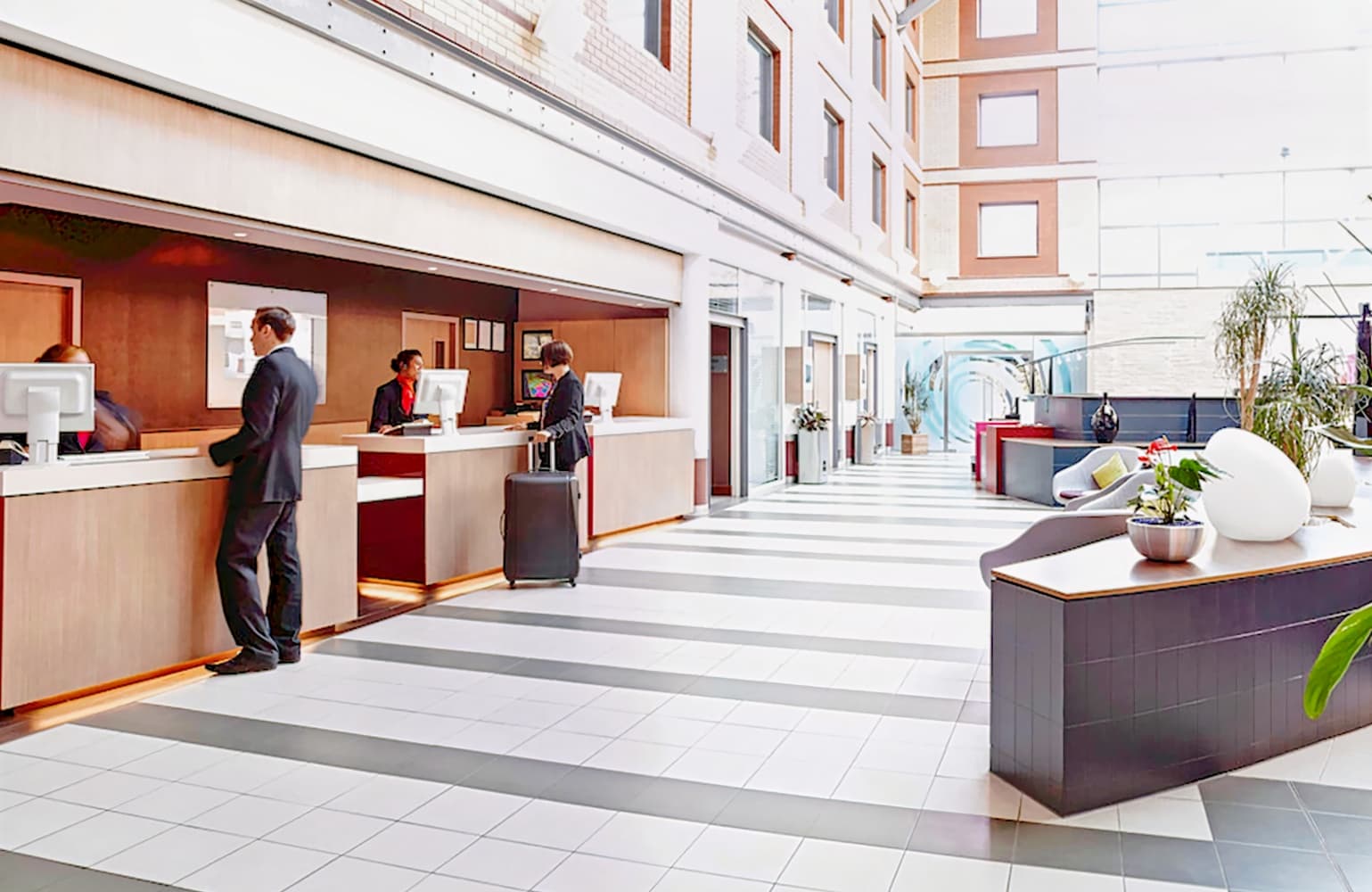 Novotel London Heathrow Airport - M4 Jct 4
