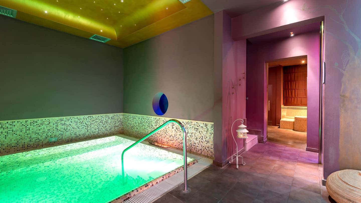 Sovrana Hotel & SPA