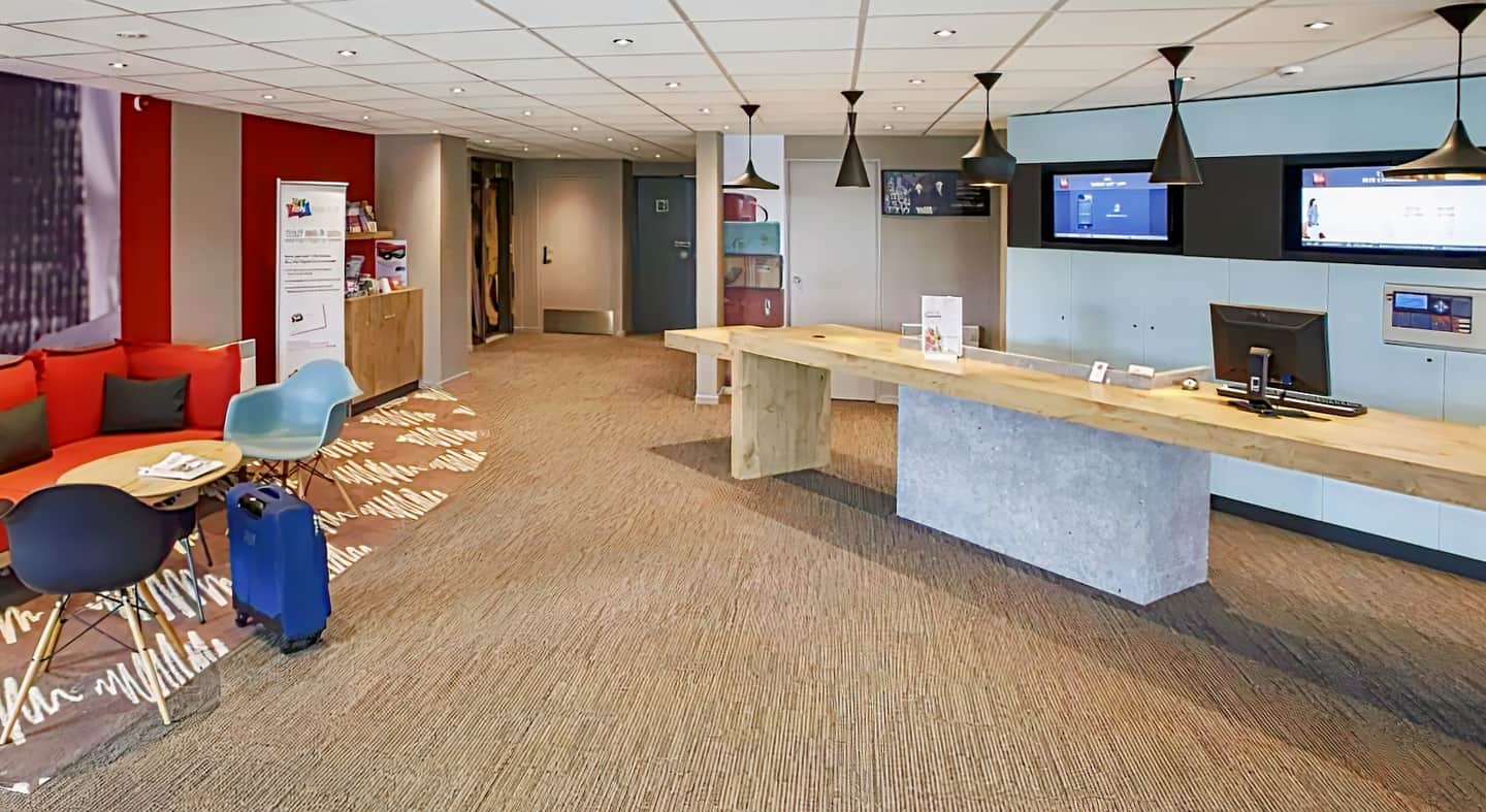 ibis Auray