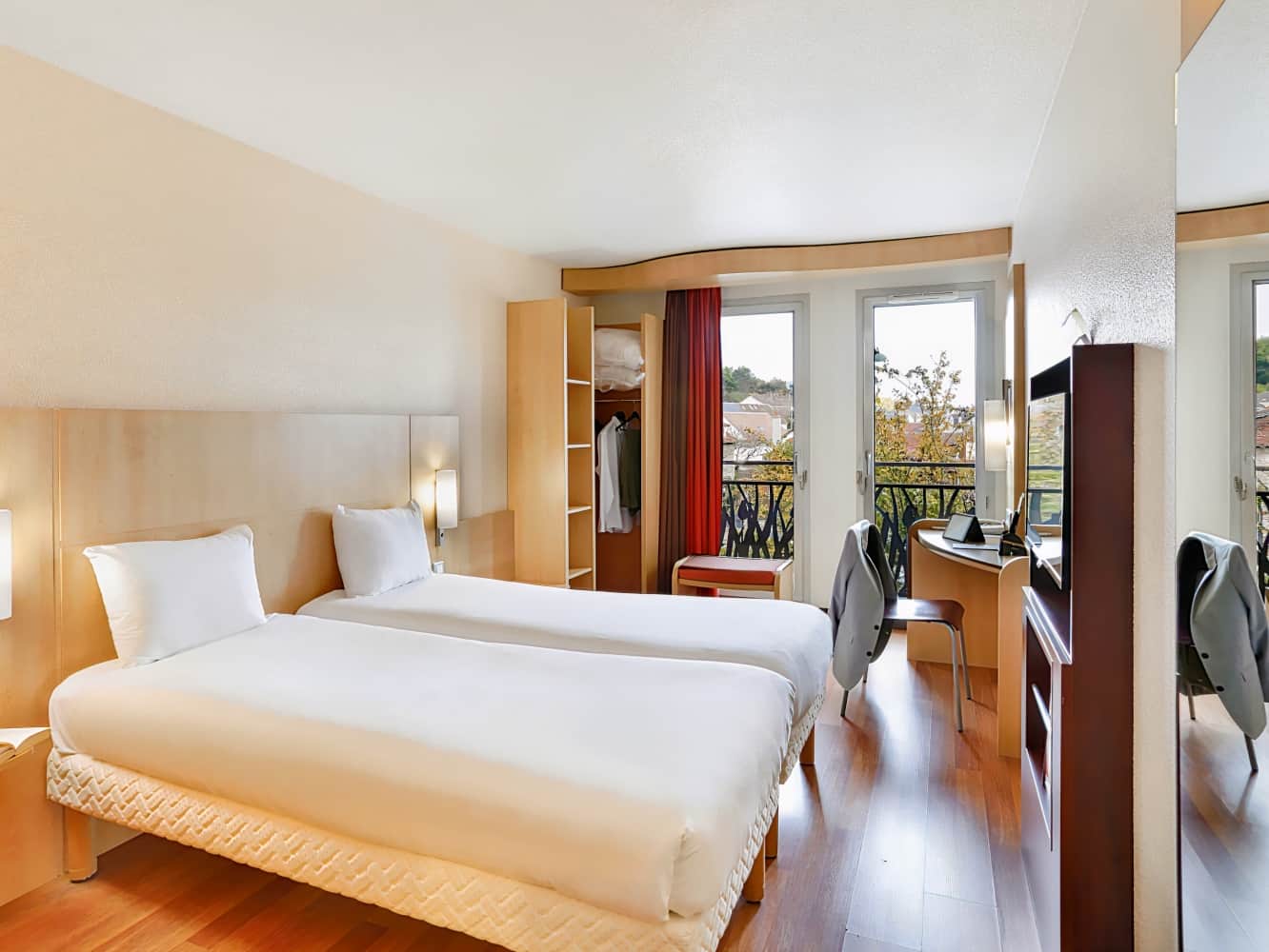 ibis Etampes