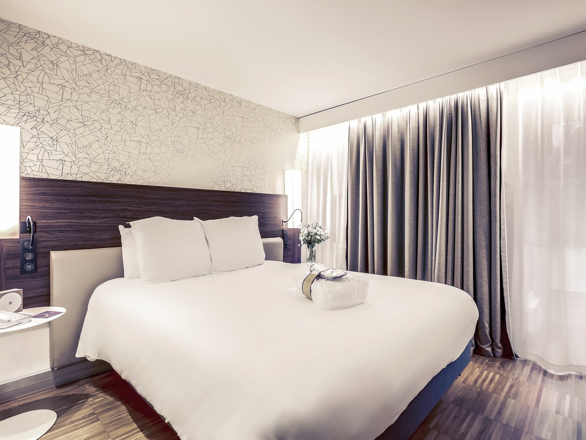 Mercure Paris Arc de Triomphe Étoile Hotel