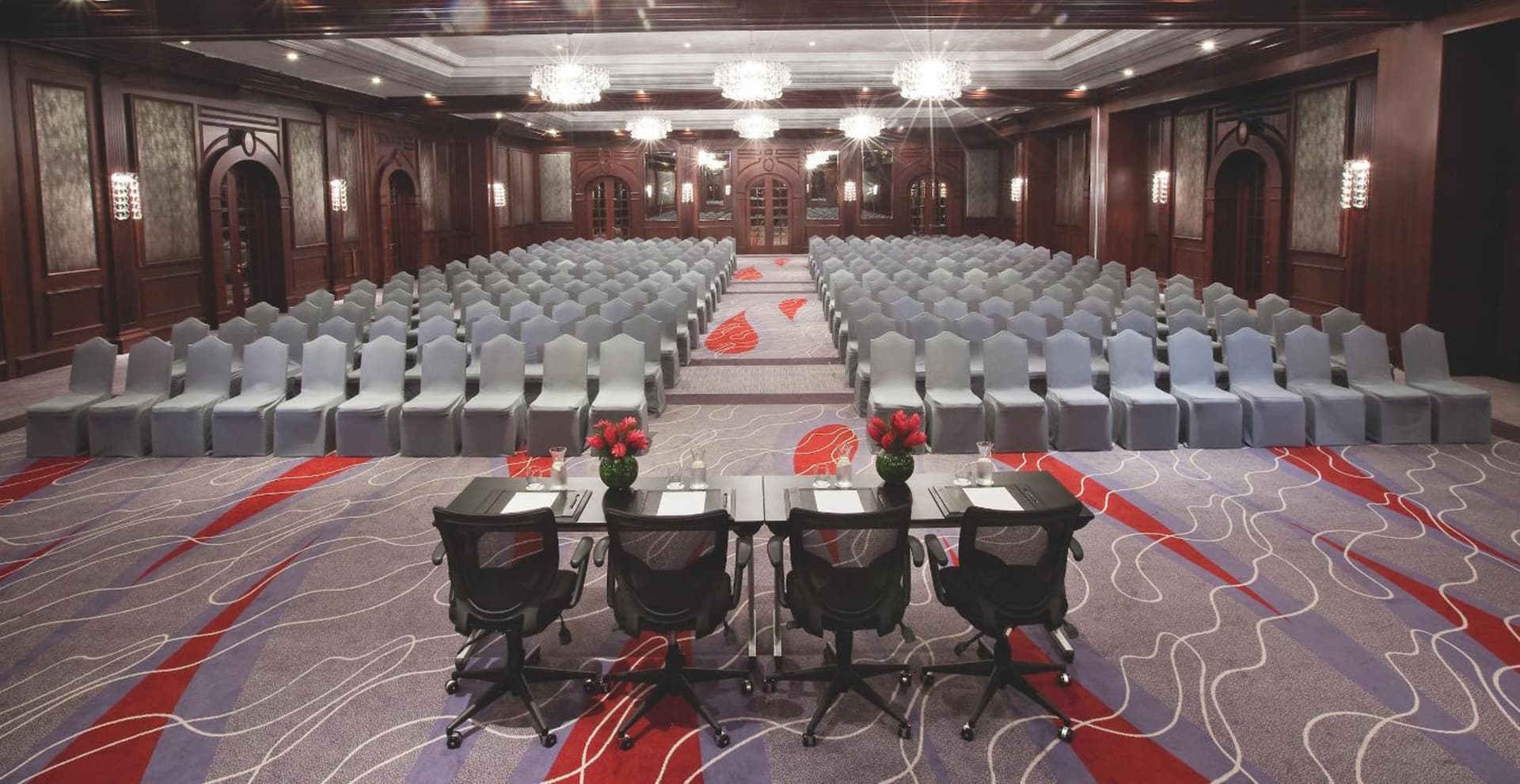 Mövenpick Hotel & Apartments Bur Dubai