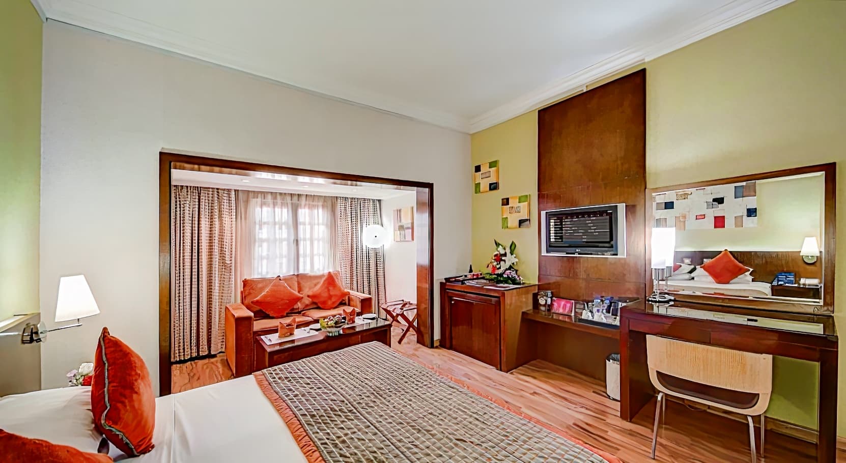 Ascot Hotel