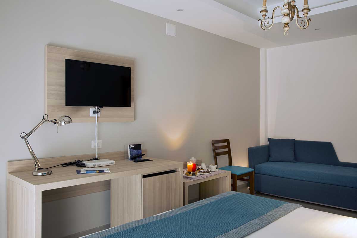 American Hotel