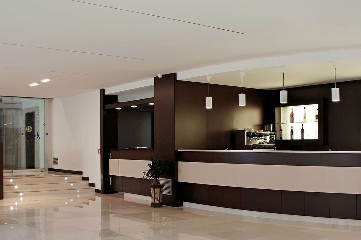 American Hotel