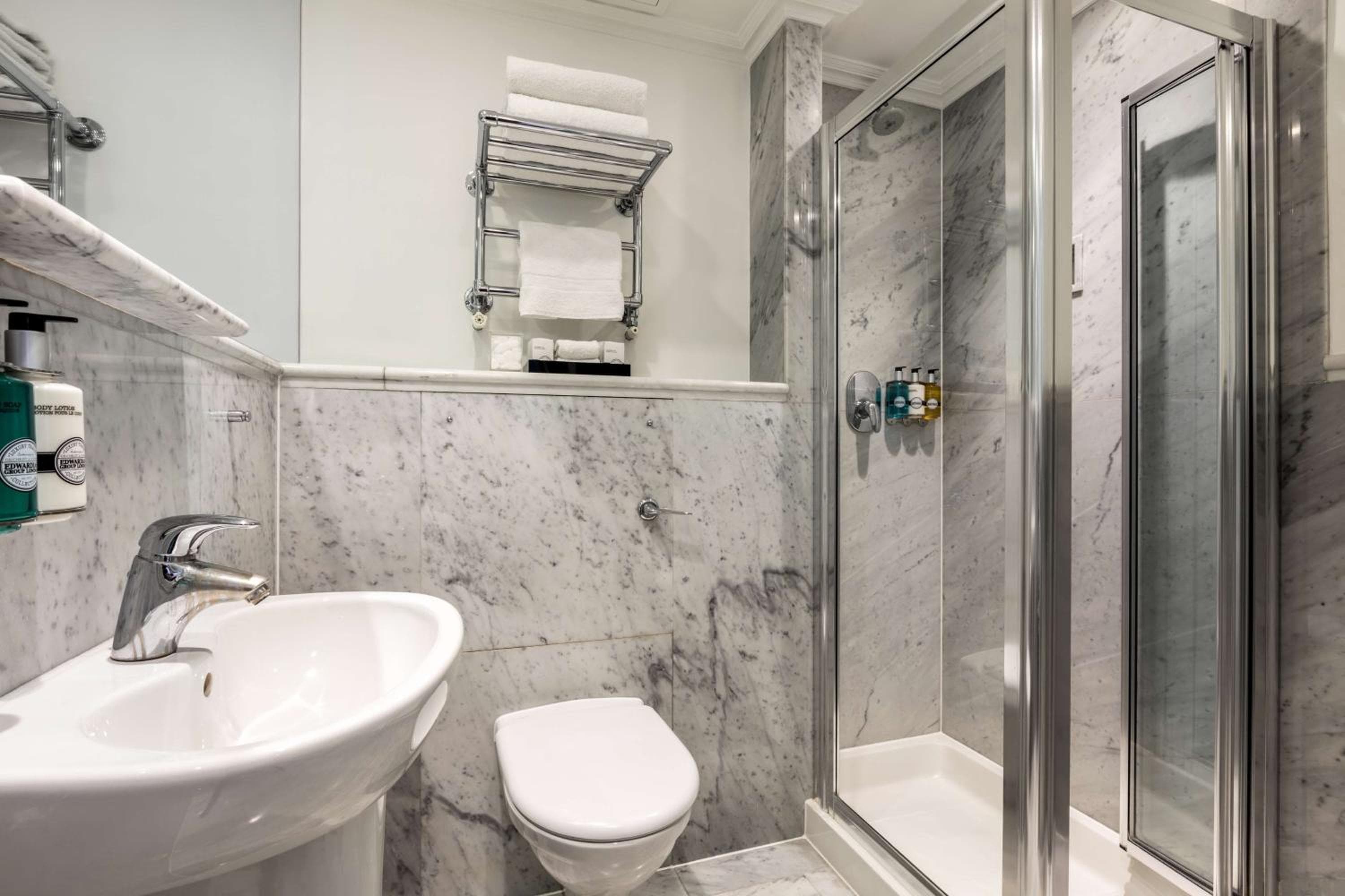 Radisson Blu Hotel, London Tottenham Court Road